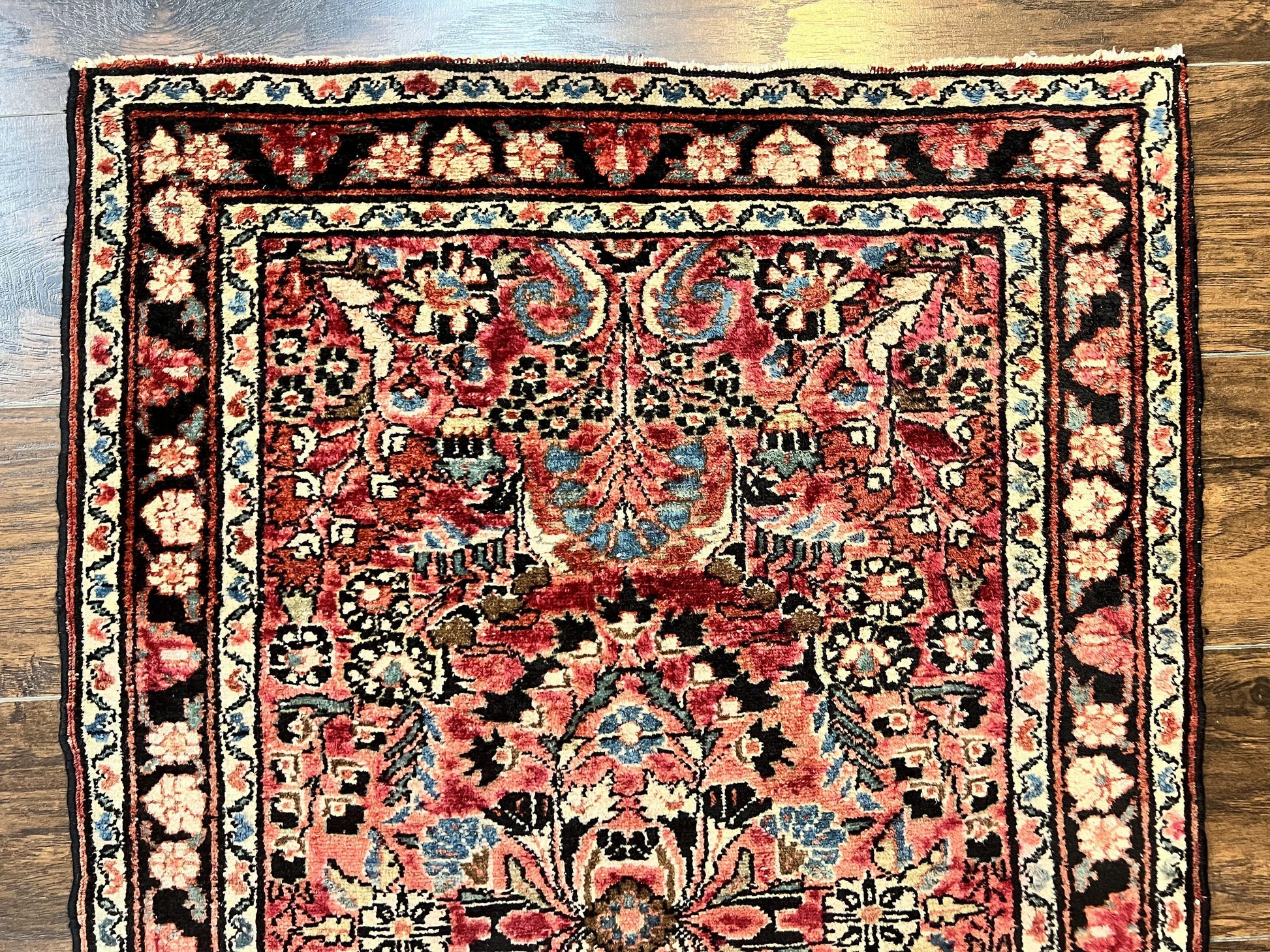 Small Antique Persian Rug 2.6 x 4, Red Floral Handmade 1920s Wool Rug, Persian Hamadan Lilian Rug - Nuvé