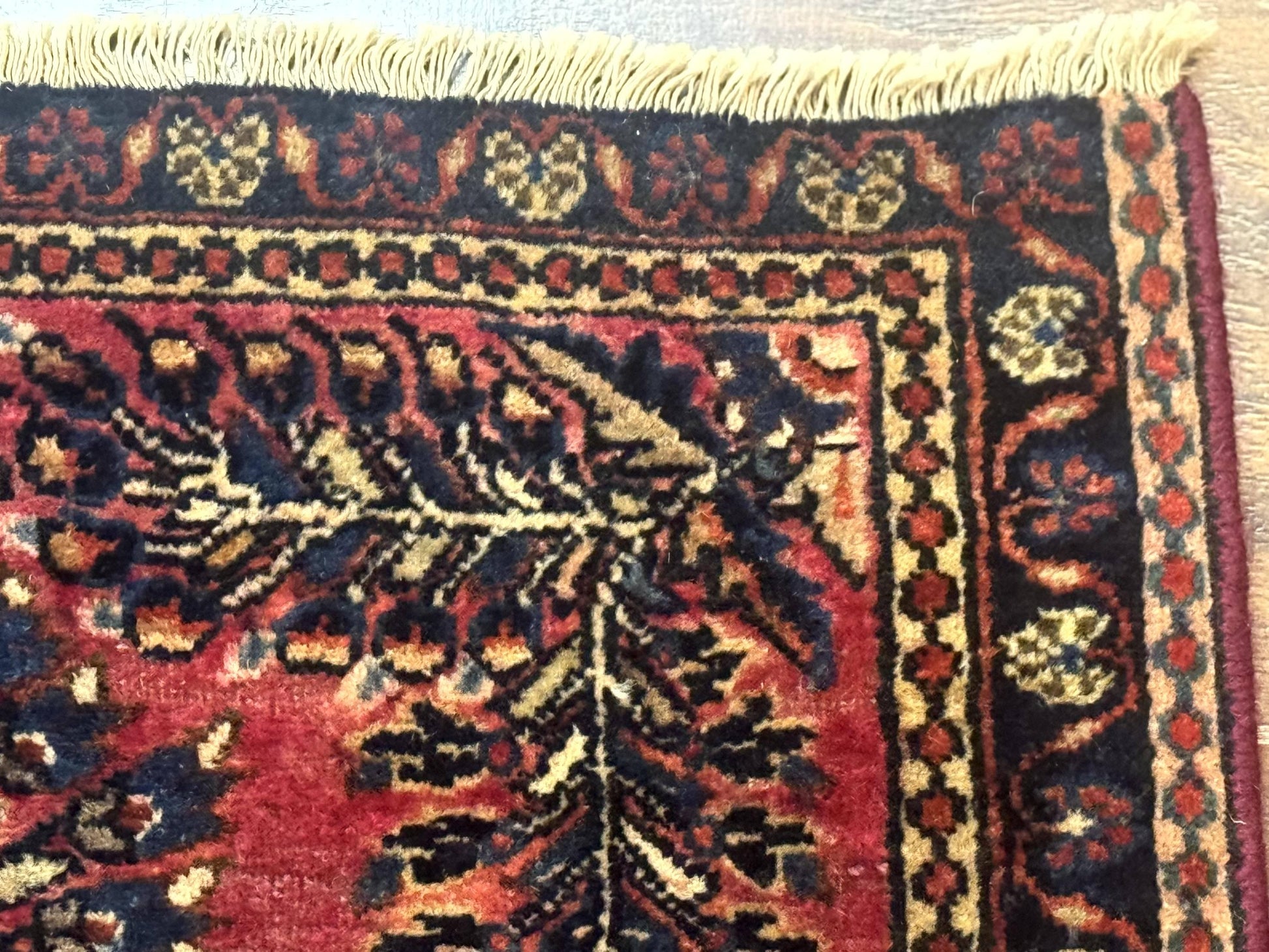 Small Antique Persian Sarouk Rug 2x2 ft, Red 1920s Wool Rug - Nuvé