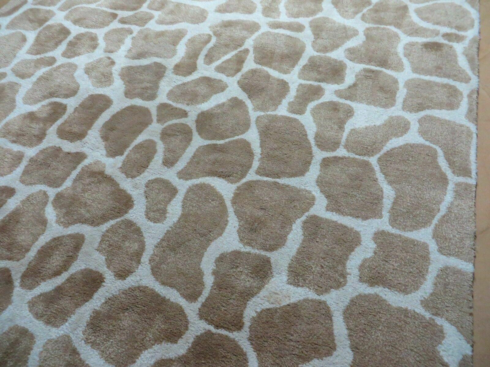 6x9 Safavieh Rug - Nuvé