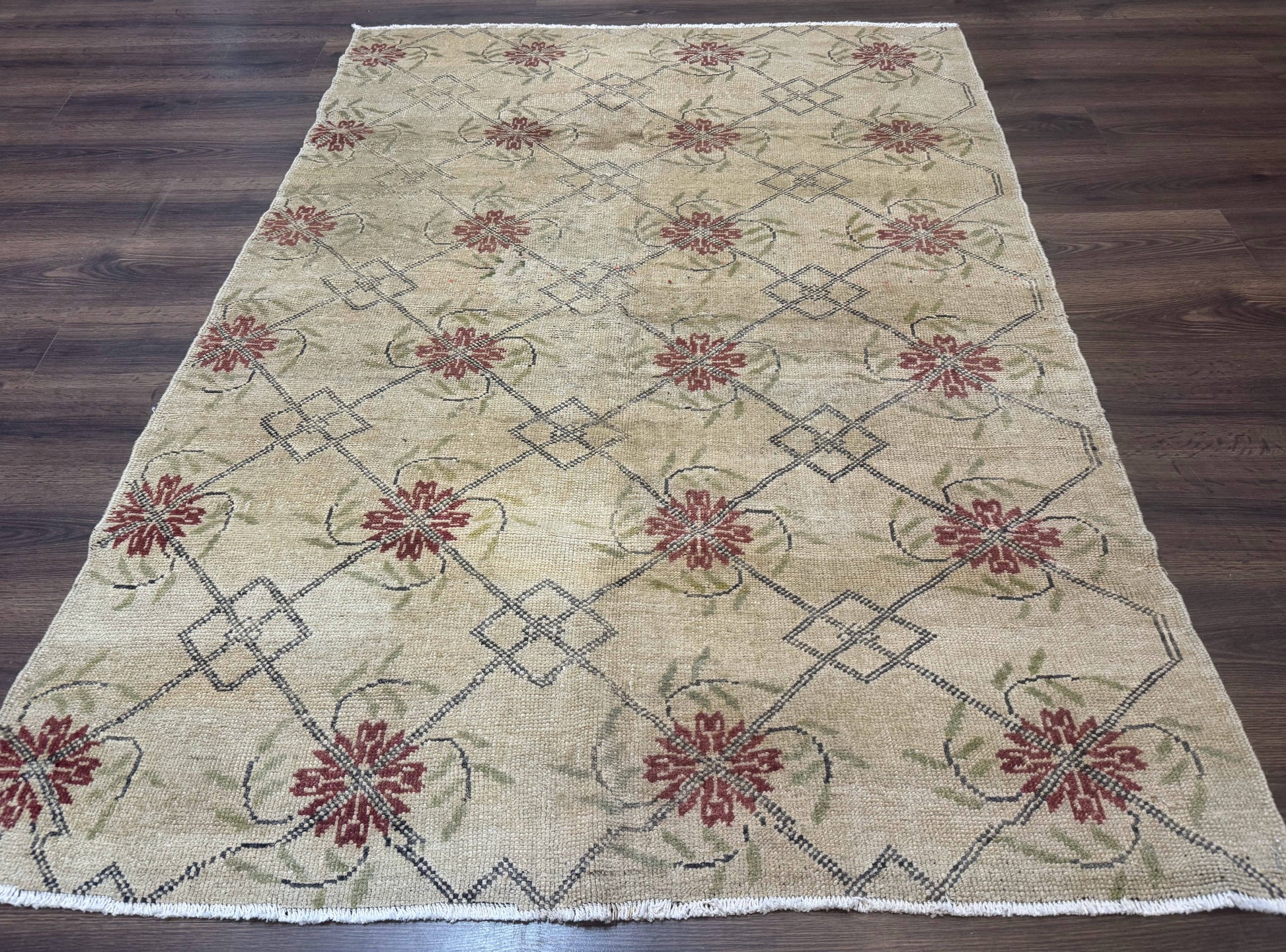Turkish Rug 5x6, Oushak Carpet, Beige - Nuvé