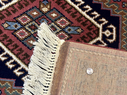 5x7 Persian Tribal Design Rug, Wool, Geometric Medallions, Vintage, Power Loomed - Nuvé