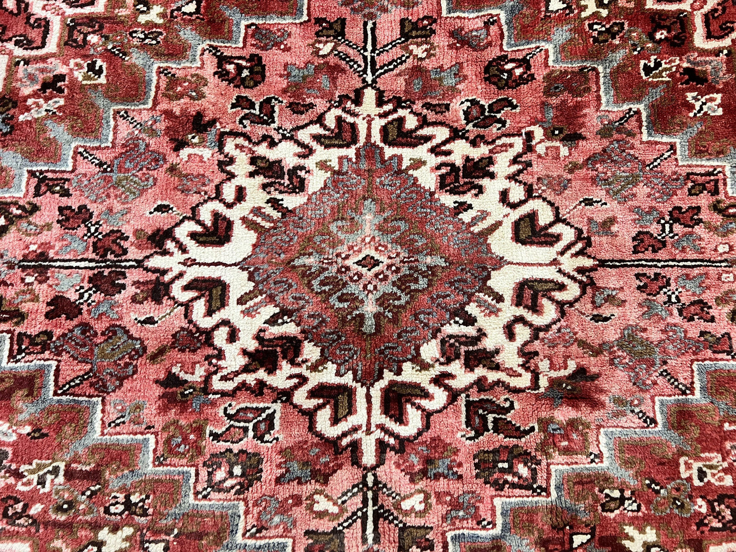 Large Persian Heriz Rug 10x13, Red and Cream Geometric Tribal Room Sized Handmade Wool Hand Knotted Semi Antique Decorative Oriental Carpet - Nuvé