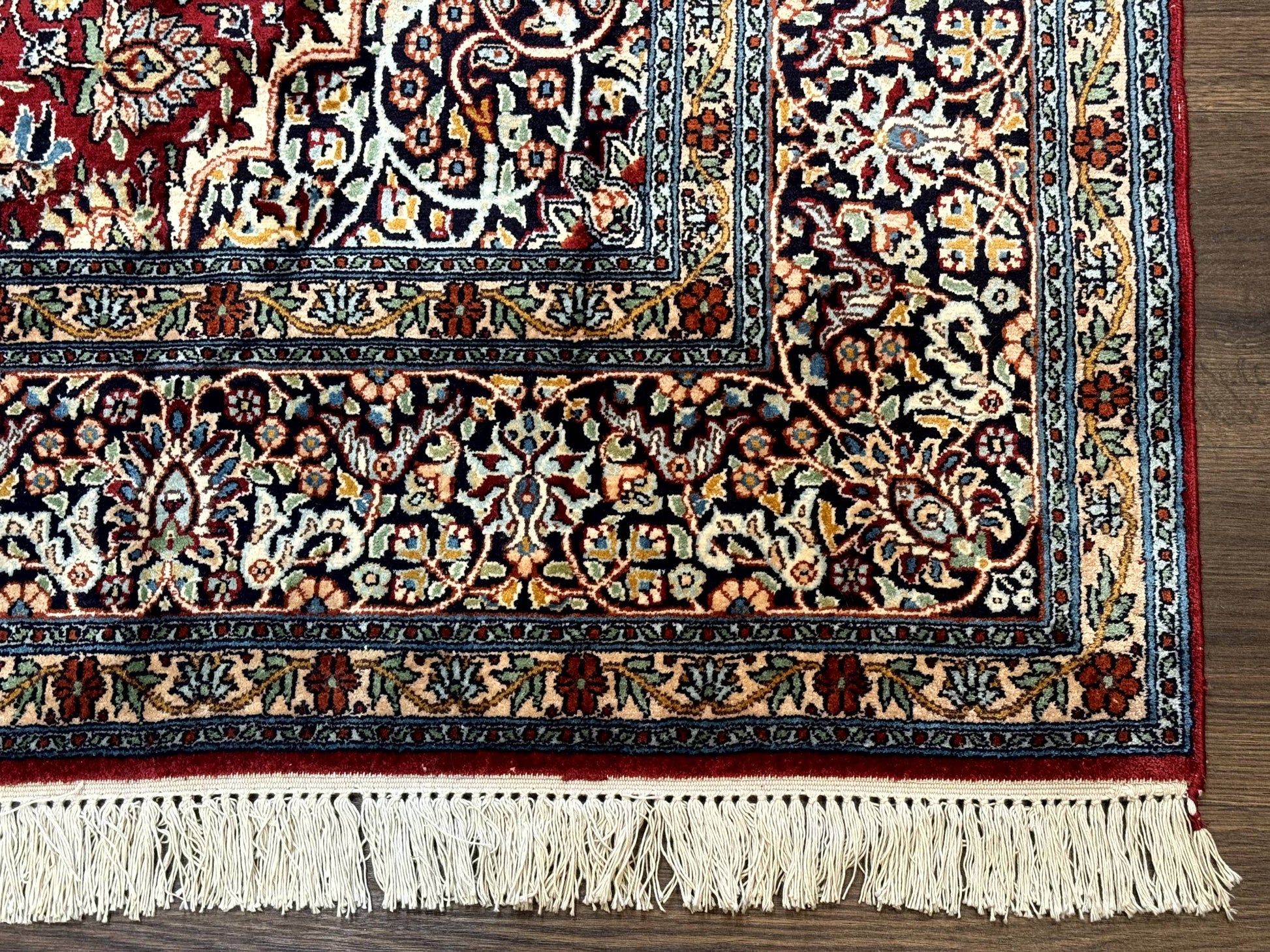 Indian Kashmiri Silk Rug 6x9, Red and Navy Blue, Floral Medallion, Fine 275 KPSI - Nuvé
