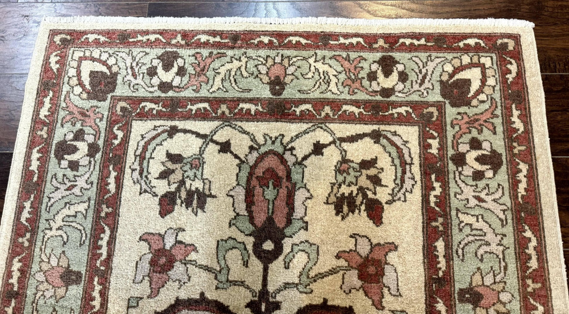 Indo Mahal Rug 4 x 5.6, Indian Handmade Wool Area Rug - Nuvé