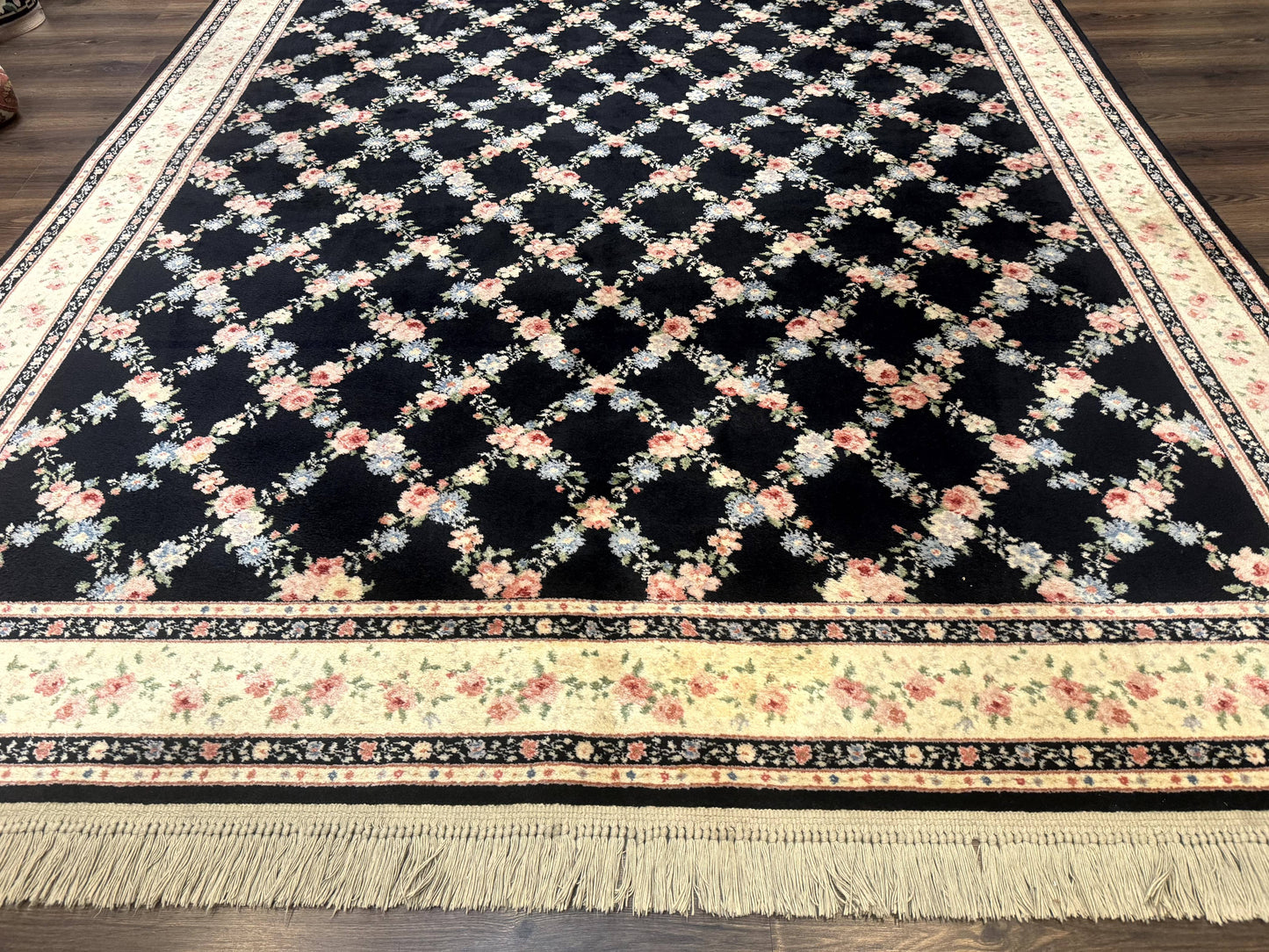 8.8 x 12 Karastan Garden of Eden Rug, Ebony Trellis #509/1270, Black, Floral, Wool Pile, Vintage, Discontinued - Nuvé