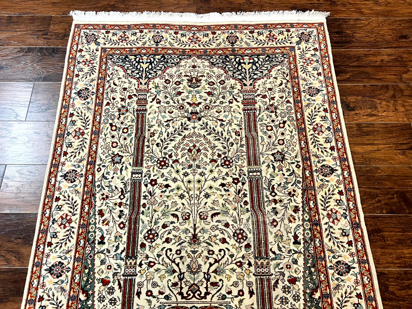 Pak Perisan Prayer Rug 4x6, Tree of LIfe Carpet, Handmade Vintage Wool Rug, Beige, Floral Vases - Nuvé
