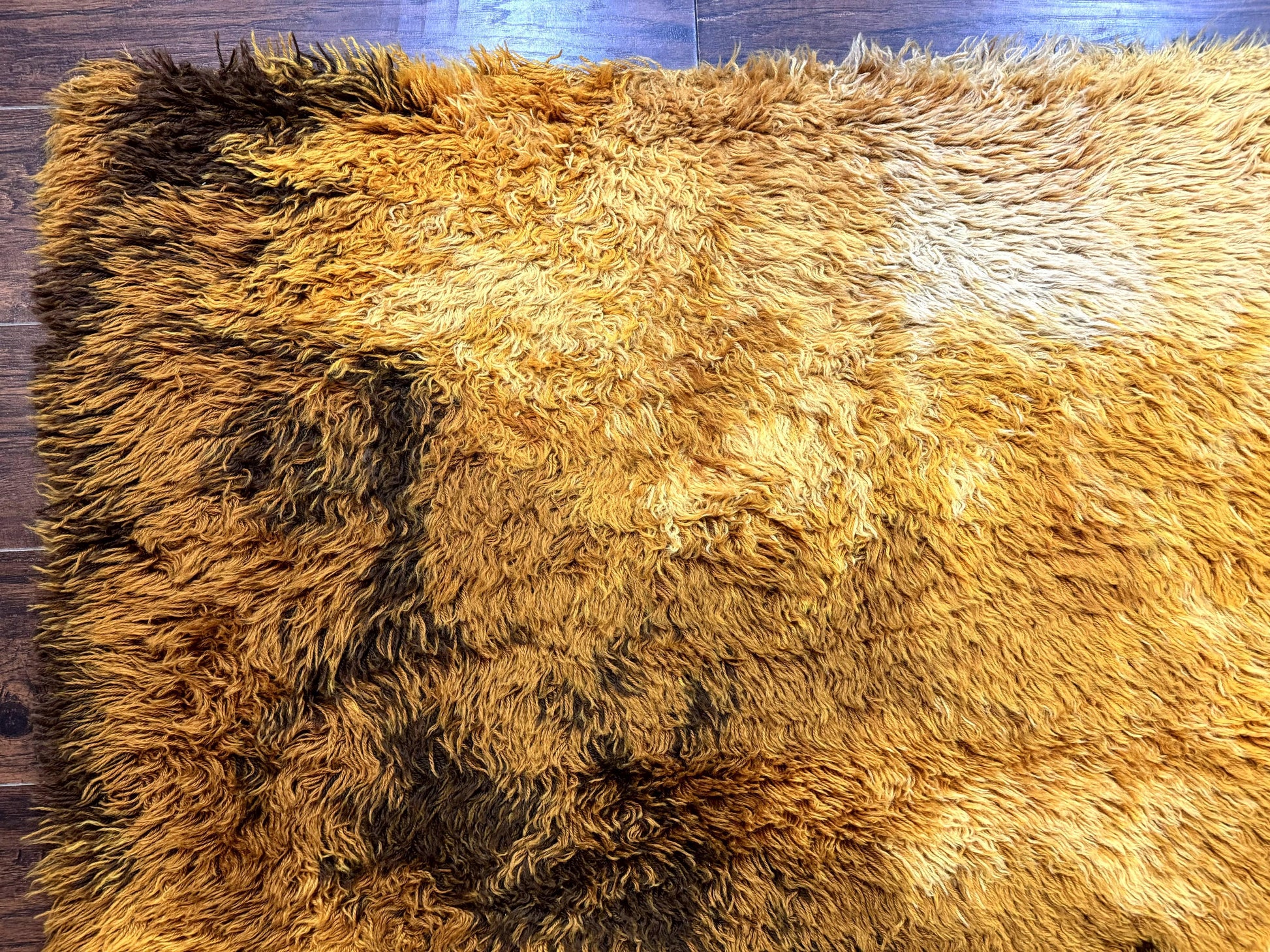 Rya Shag Rug 4.6 x 6, Shades of Yellow, Mid Century Vintage Carpet - Nuvé
