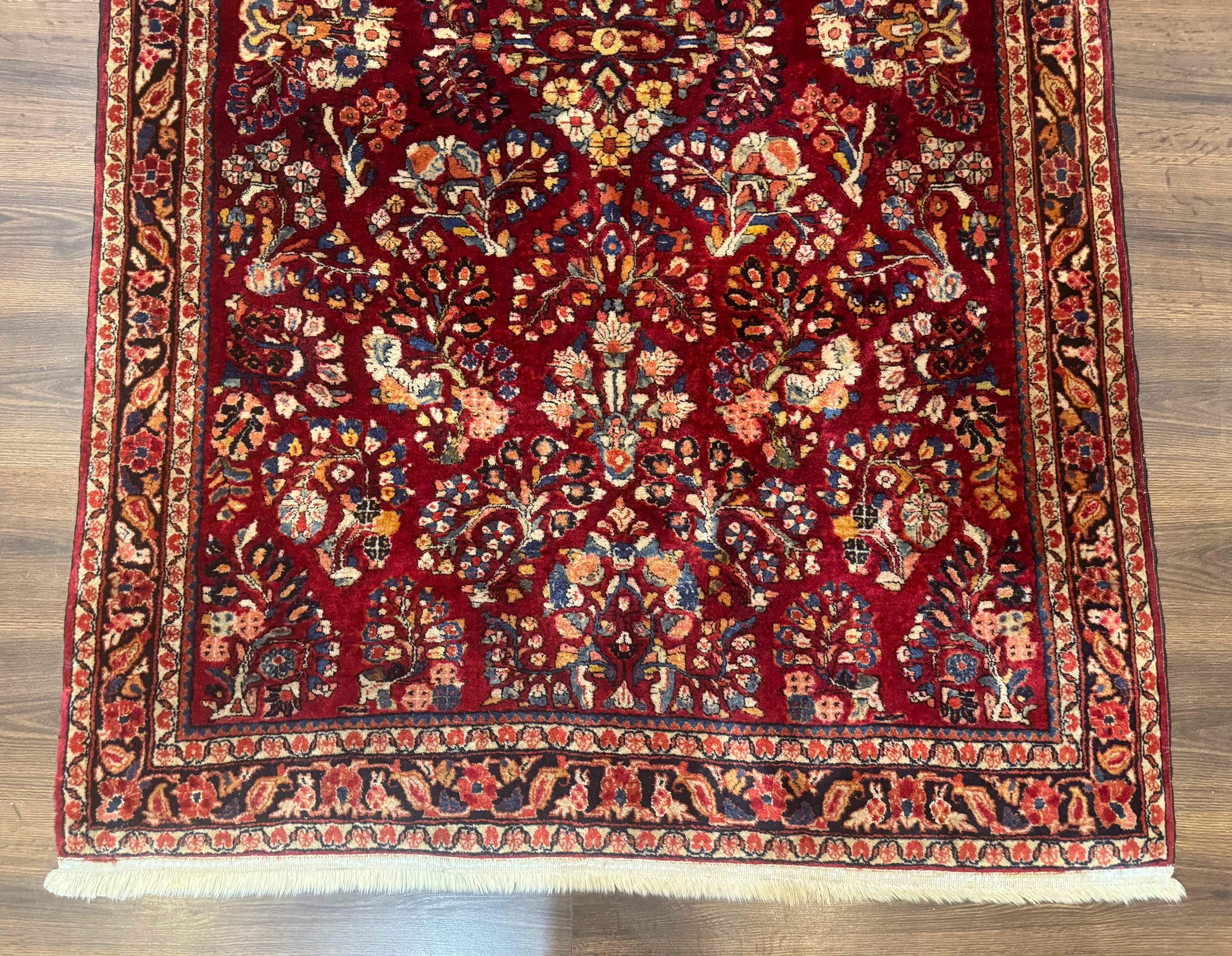Antique Persian Sarouk Rug 4x6, Floral, Red, Wool Hand Knotted Fine 225 KPSI - Nuvé