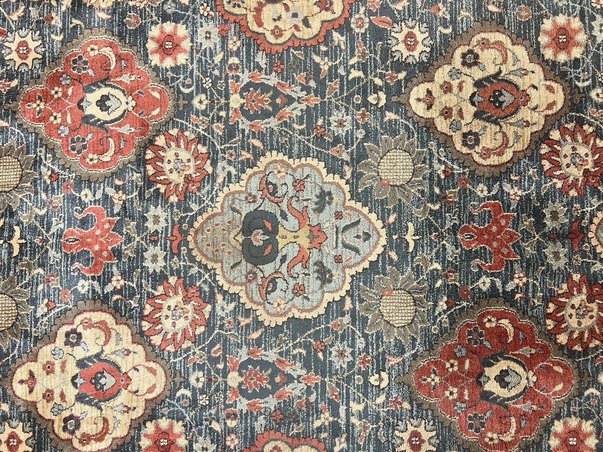 Safavieh Rug 8x11, Mahal Persian Carpet, Navy Red - Nuvé