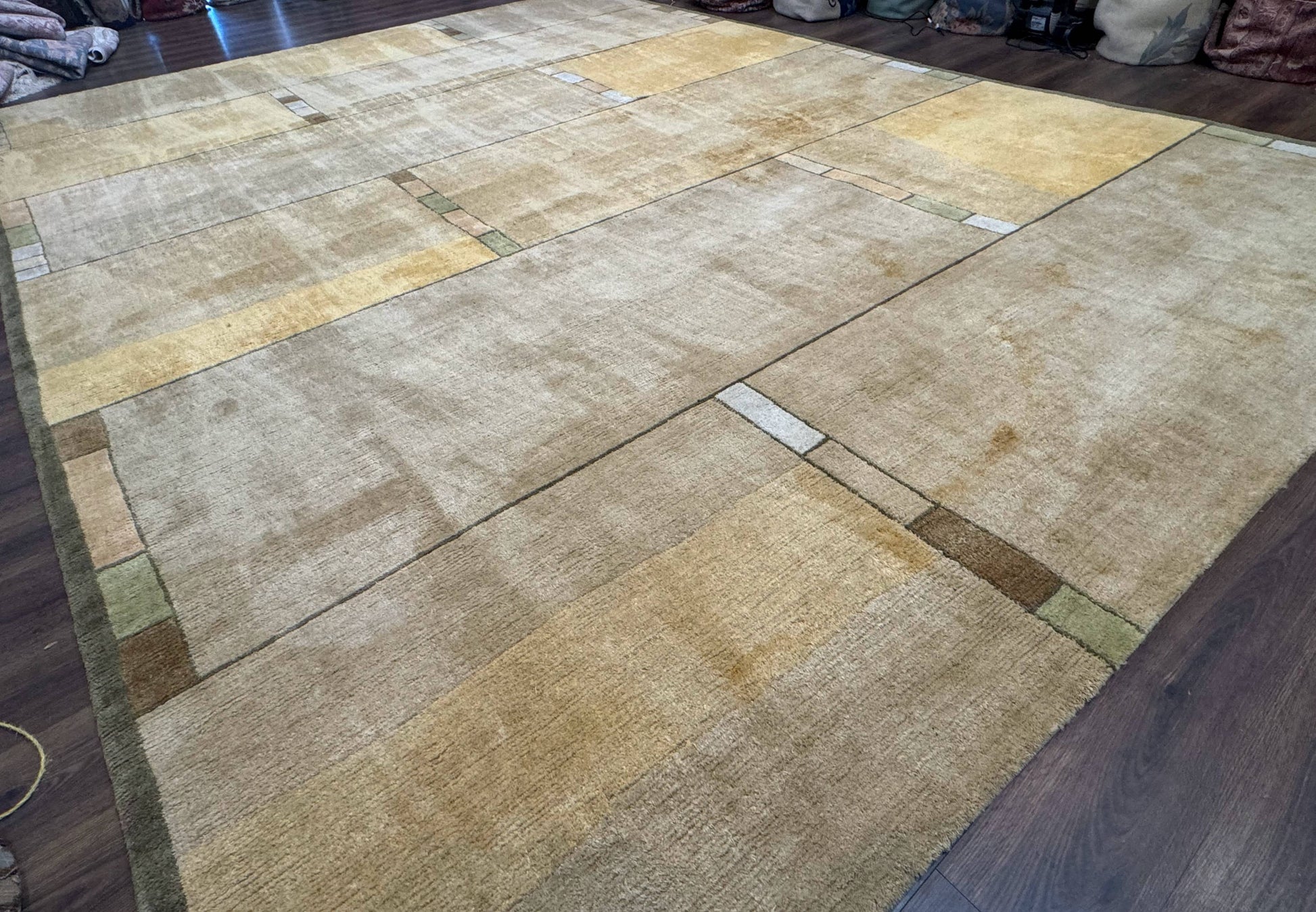 Tufenkian Tibetan Rug 12x16, Handmade Wool Modern Area Rug, Palace Size Carpet - Nuvé