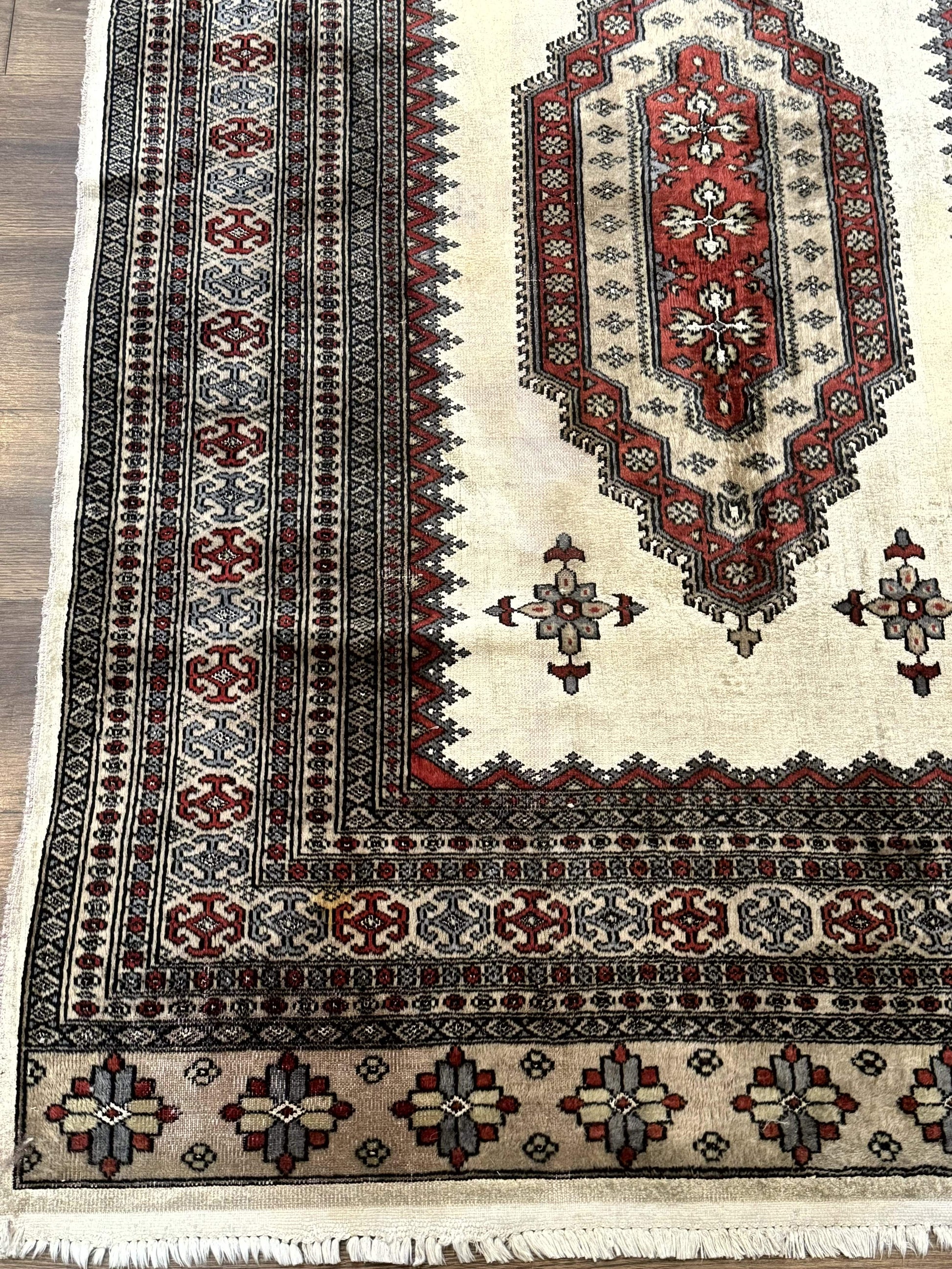 Pakistani Turkoman Rug 4x6, Semi Open Field, Ivory, Vintage - Nuvé