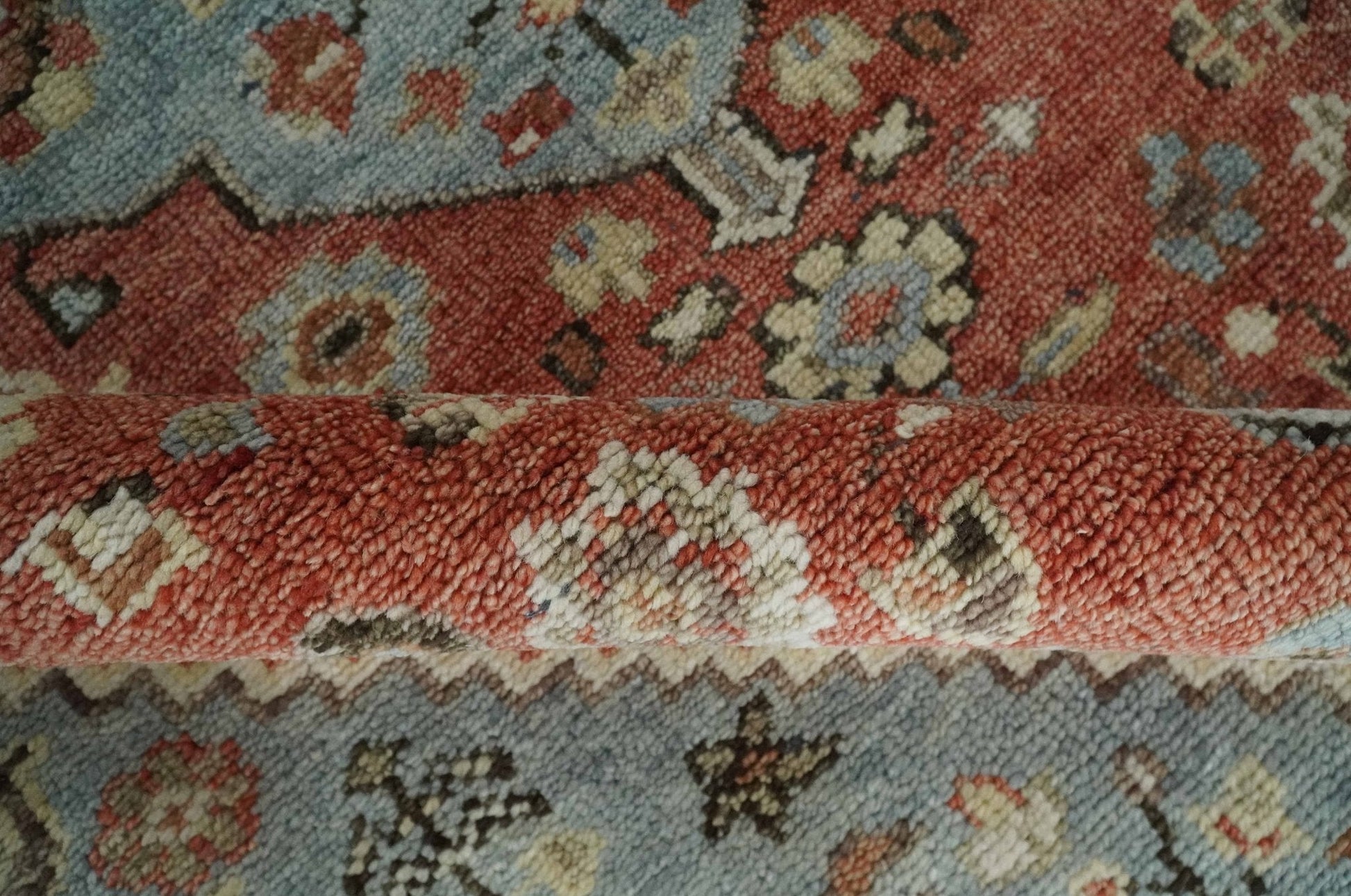 8x10 Antique look Traditional Floral Gray, Rust and Beige Hand knotted wool Area Rug - Nuvé