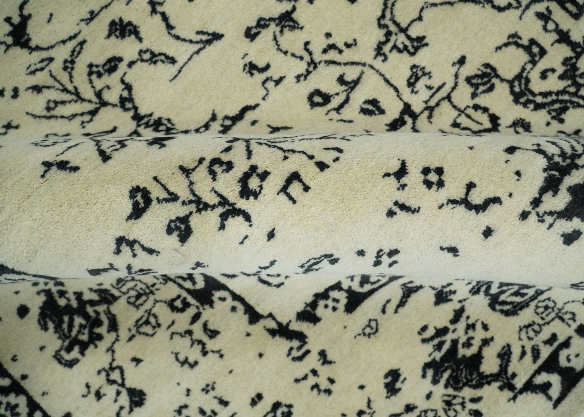 8x10 Fine Hand Knotted Beige and Black Traditional Vintage Persian Antique Wool Rug | AGR35 - Nuvé