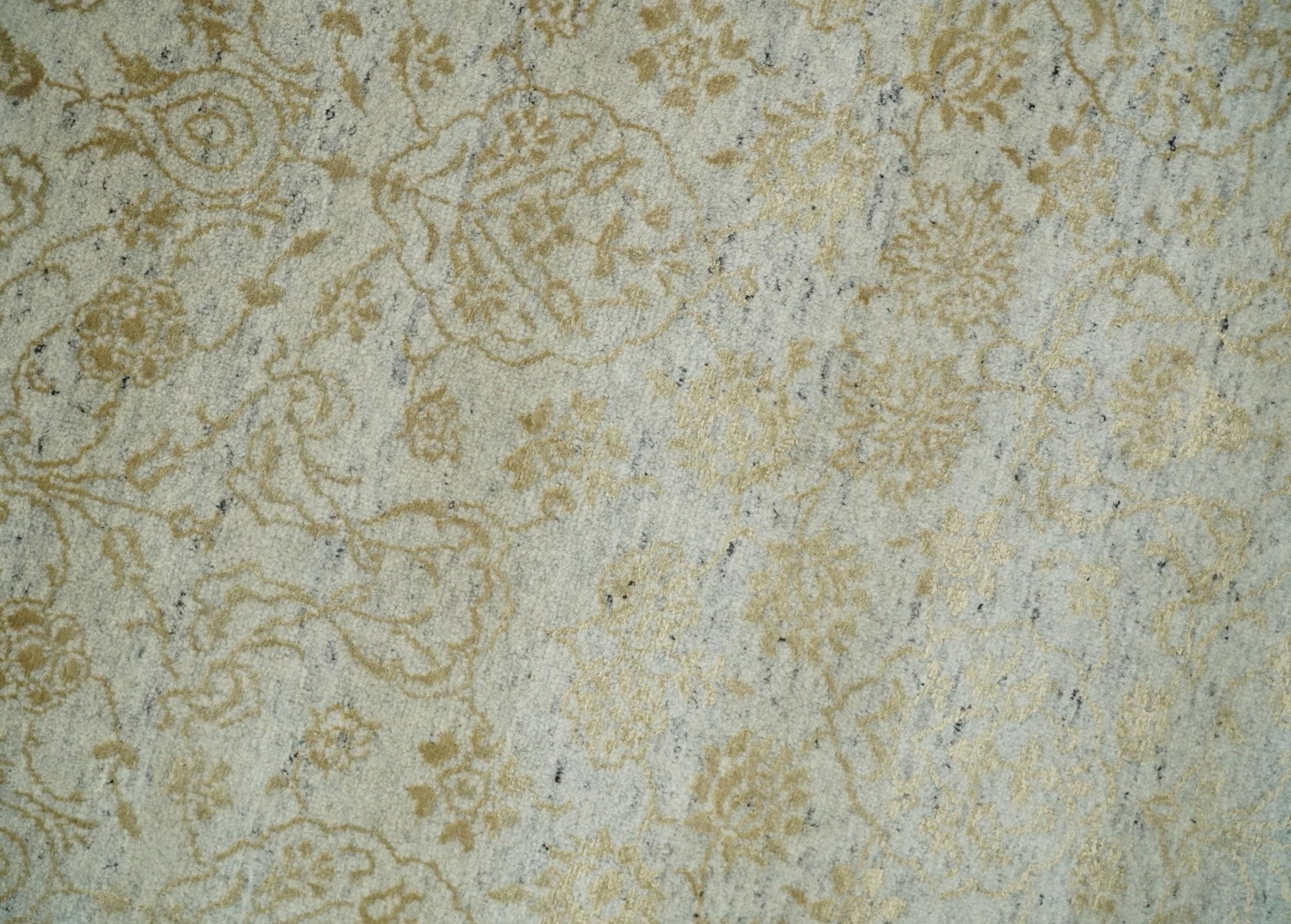 8x10 Fine Hand Knotted Beige and Gold Traditional Vintage Persian Style Antique Silk Rug | AGR21 - Nuvé