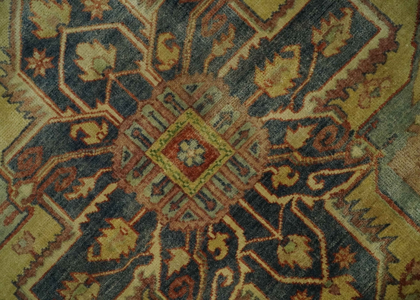 8x10 Gold, Rust and Charcoal Heriz Serapi Traditional Vintage Turkish Style Antique Look Hand Knotted Wool Area Rug | N361810 - Nuvé