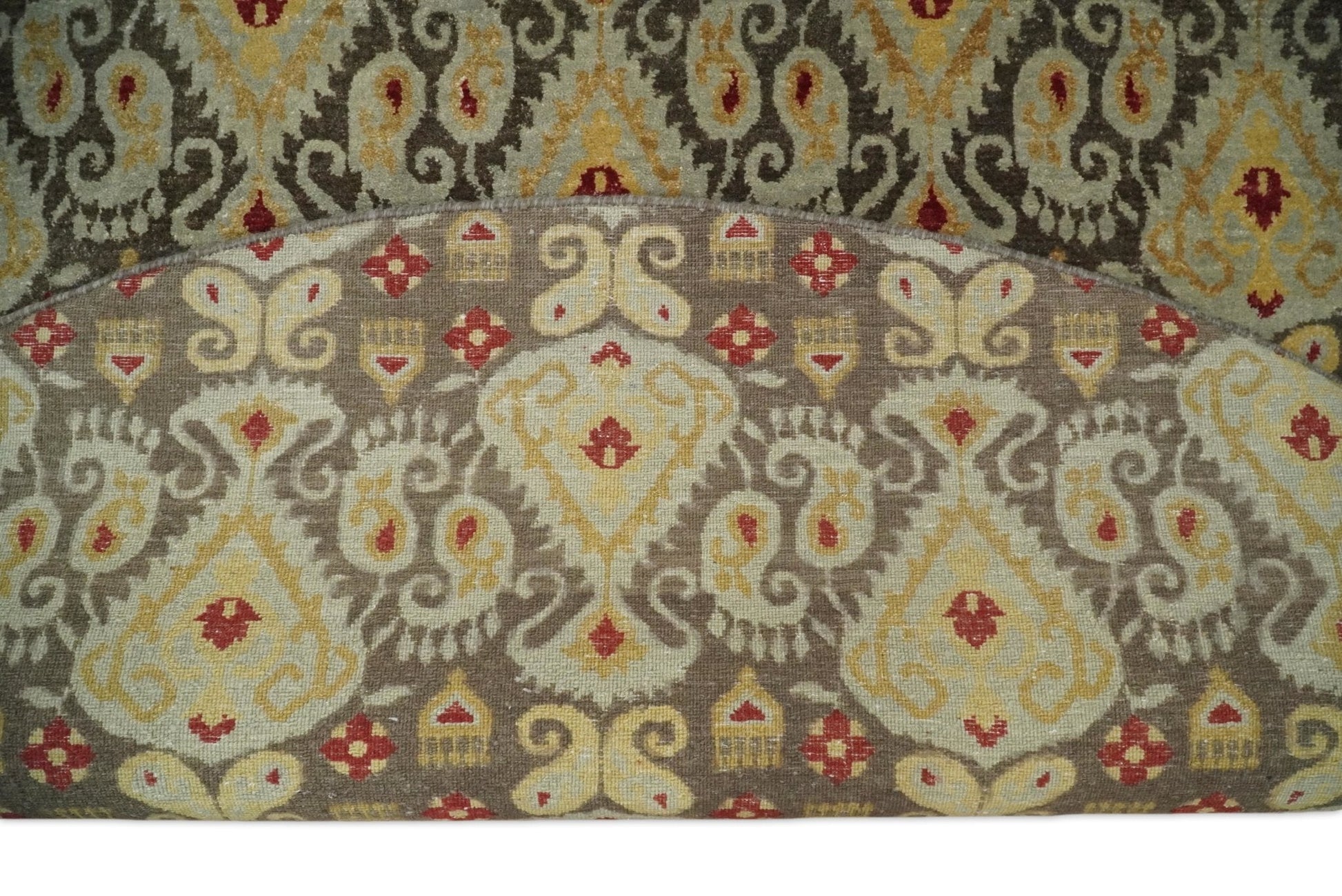 8x8 Round Fine Hand Knotted Brown and Beige Traditional Vintage Persian Style Antique Wool Rug | AGR48 - Nuvé