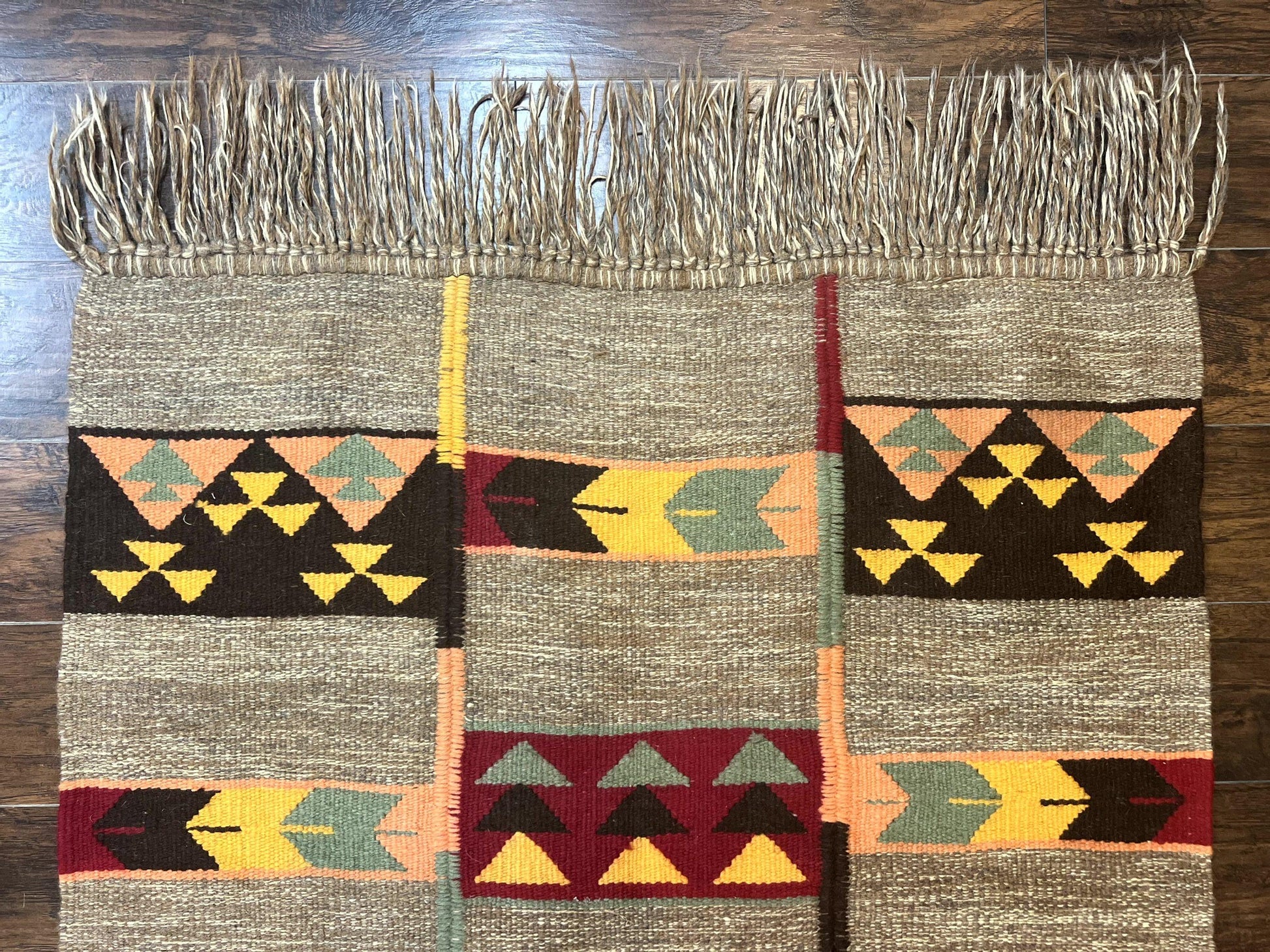 South American Flatweave Rug, Gray, Handmade Vintage Wool Bohemian Blanket - Nuvé