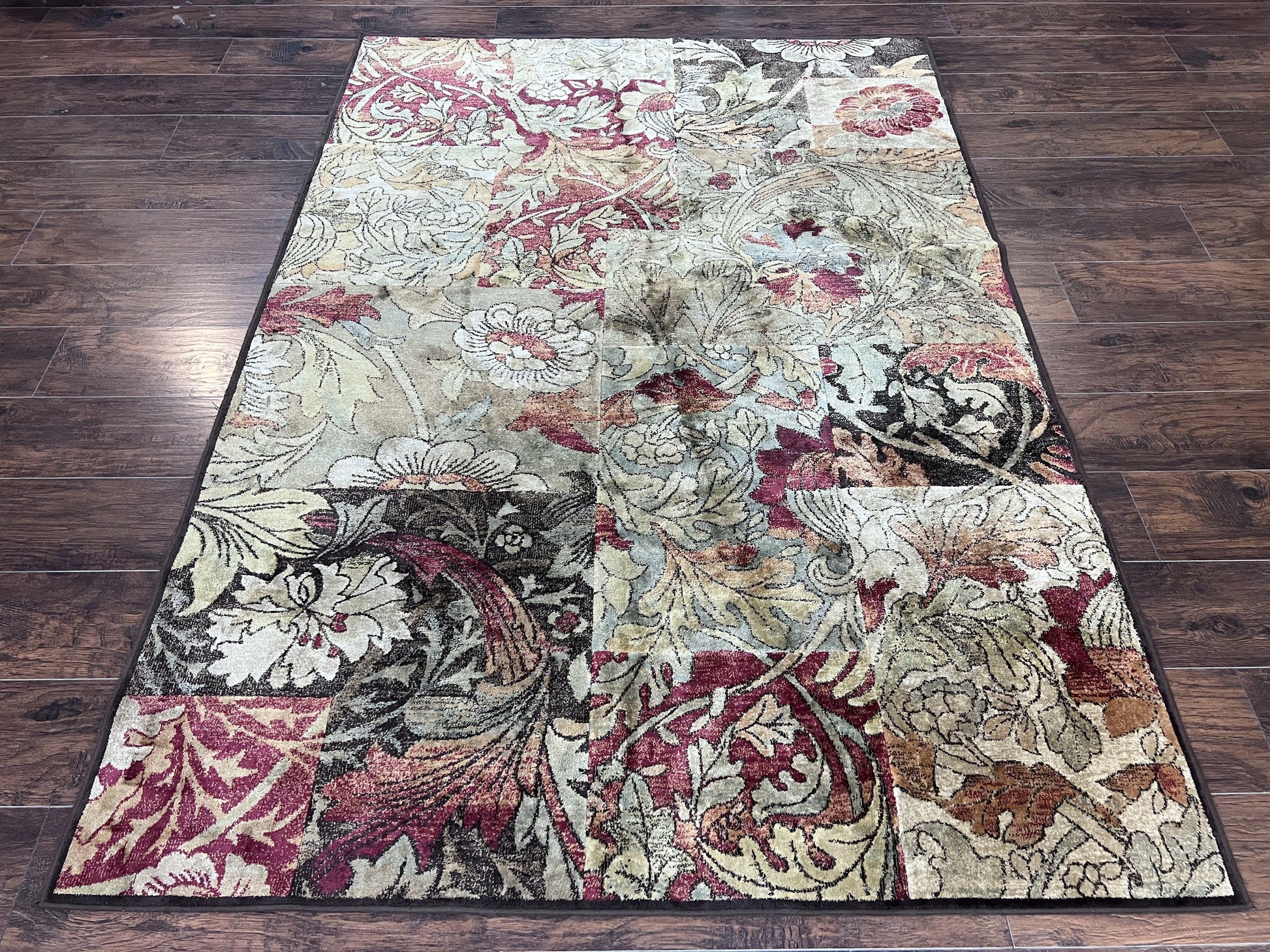 Modern Abstract Area Rug 5x7, Floral Design, Contemporary Carpet 5 x 7, Multicolor - Nuvé