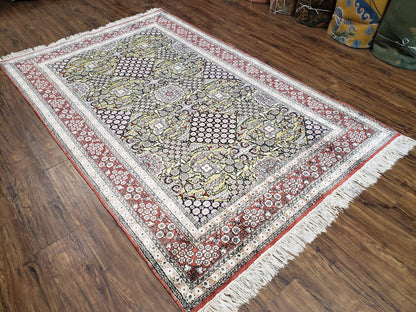 5x8 Indian Kashmiri Silk Rug with Gold Threads - Nuvé