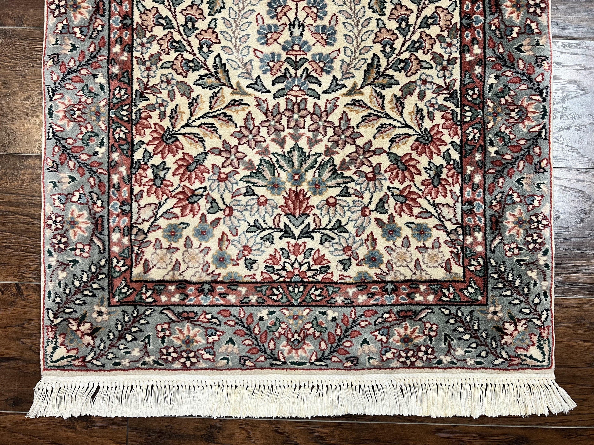 Sino Persian Runner Rug 2.7 x 10, Floral Kirman Lavar Carpet for Hallway, Cream, Handmade Wool Vintage Rug - Nuvé