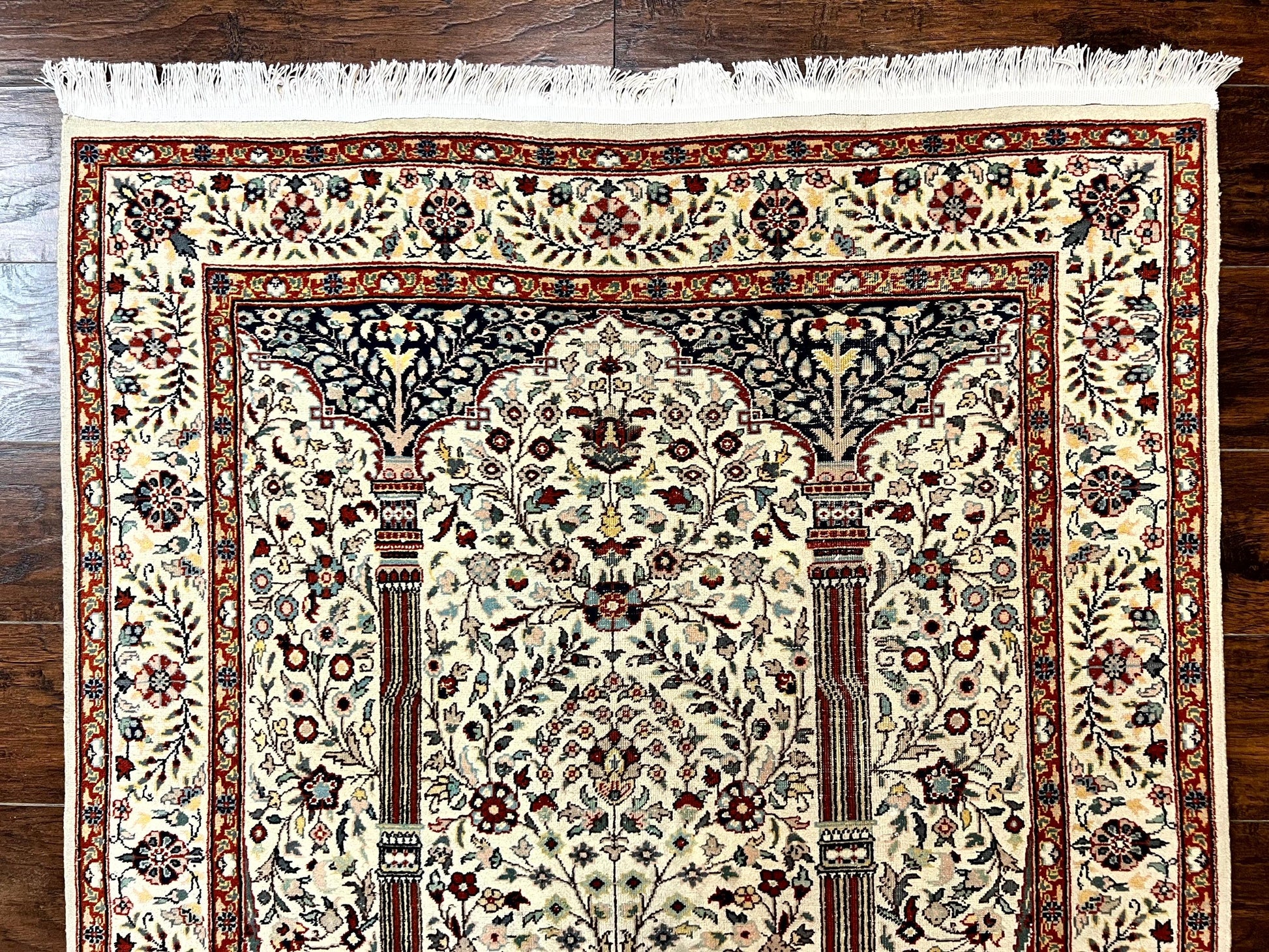 Pak Perisan Prayer Rug 4x6, Tree of LIfe Carpet, Handmade Vintage Wool Rug, Beige, Floral Vases - Nuvé