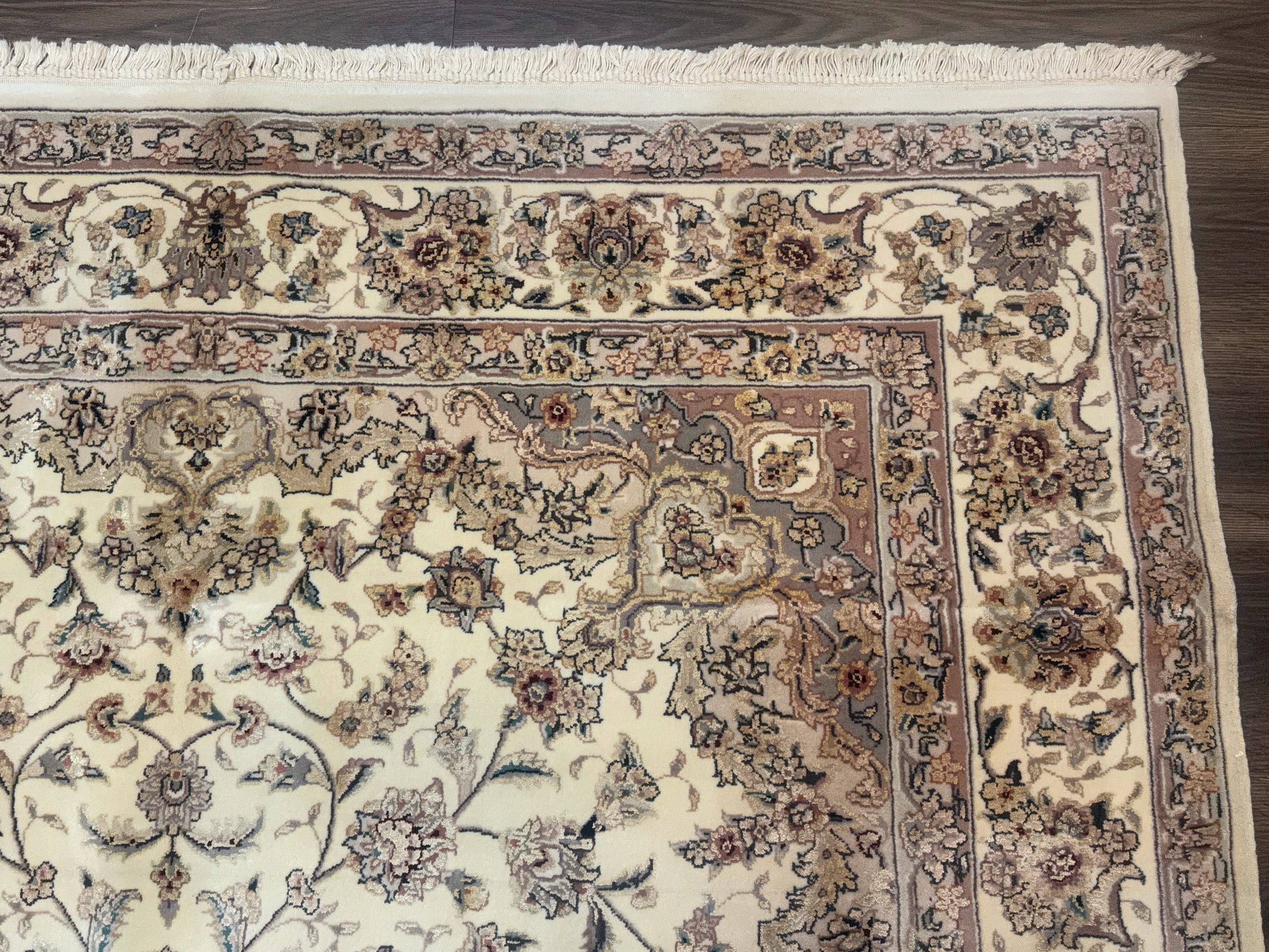 Sino Persian Rug 6x9, Floral Medallion, Ivory & Taupe, Wool with Silk Highlights, Fine 210 KPSI - Nuvé