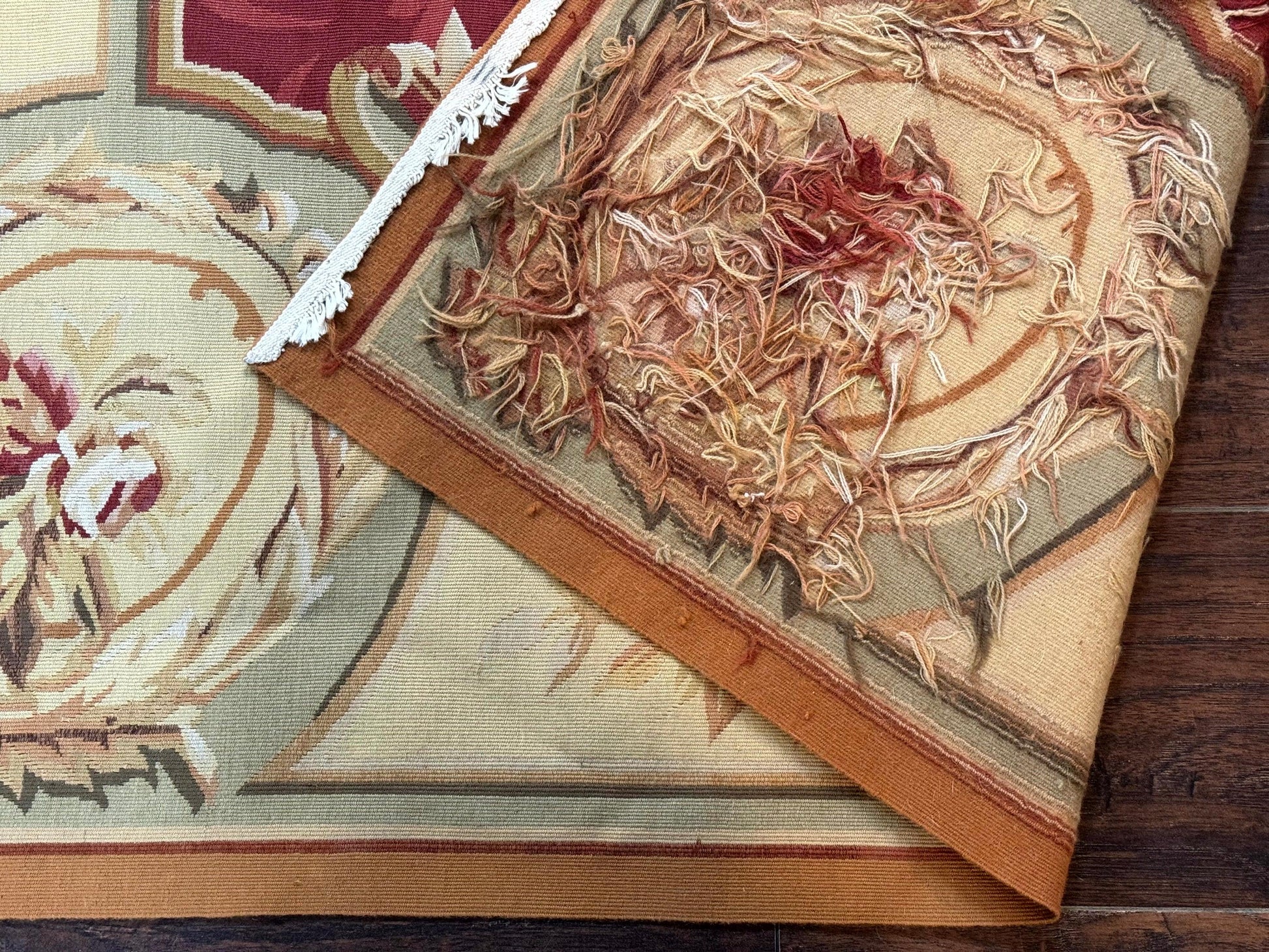 Aubusson Rug 4x6, Red, Floral, European Design, Vintage, Wool - Nuvé