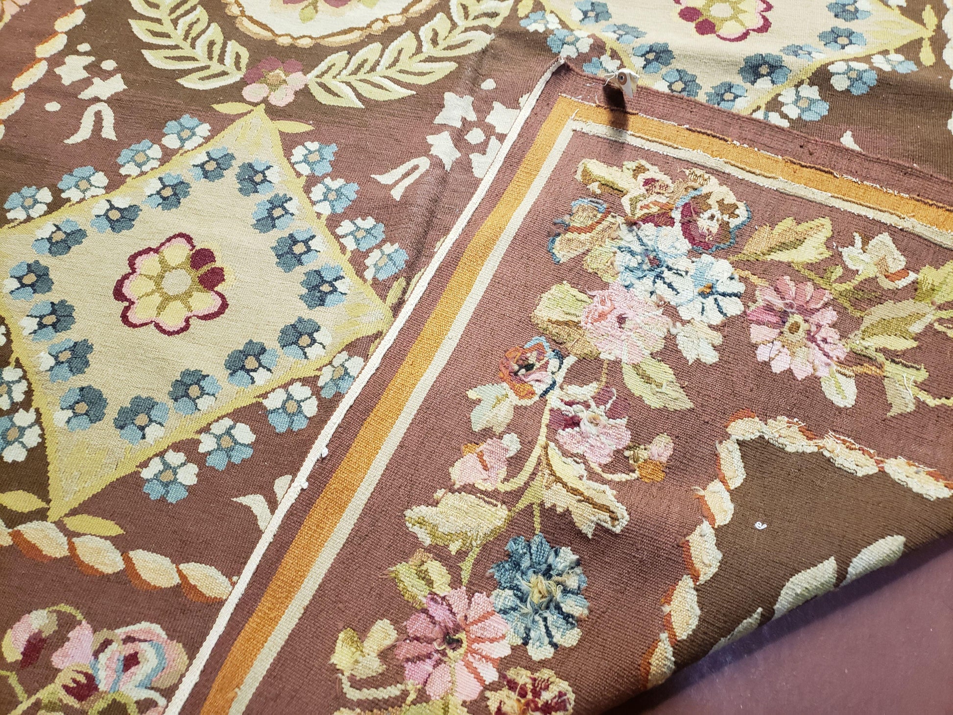 Aubusson Rug 6 x 9 Flat Weave Area Carpet European Design Flowers New Brown Rug Handmade Wool Hand-Knotted Aubusson Weave Medium Rug 6x9 - Nuvé