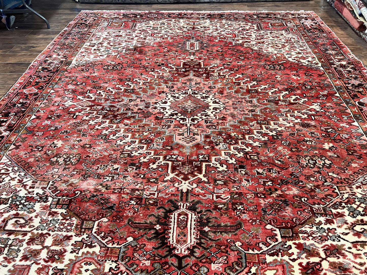 Large Persian Heriz Rug 10x13, Red and Cream Geometric Tribal Room Sized Handmade Wool Hand Knotted Semi Antique Decorative Oriental Carpet - Nuvé