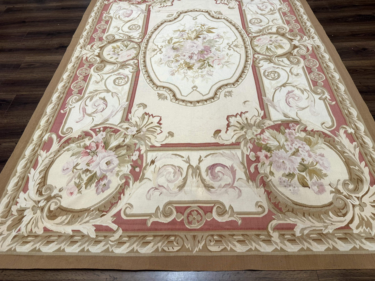 Aubusson Rug 6x9 - Nuvé