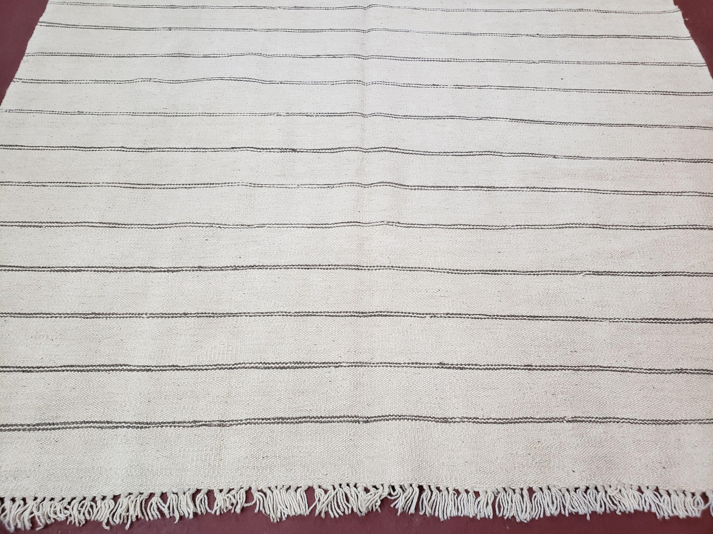 New Turkish Kilim Rug, Striped Area Rug, Southwestern Style, Off-white/Ivory Color, 5x8 Kilim Carpet, Hand-Knotted, Flatweave, Wool - Nuvé