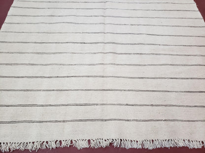 New Turkish Kilim Rug, Striped Area Rug, Southwestern Style, Off-white/Ivory Color, 5x8 Kilim Carpet, Hand-Knotted, Flatweave, Wool - Nuvé
