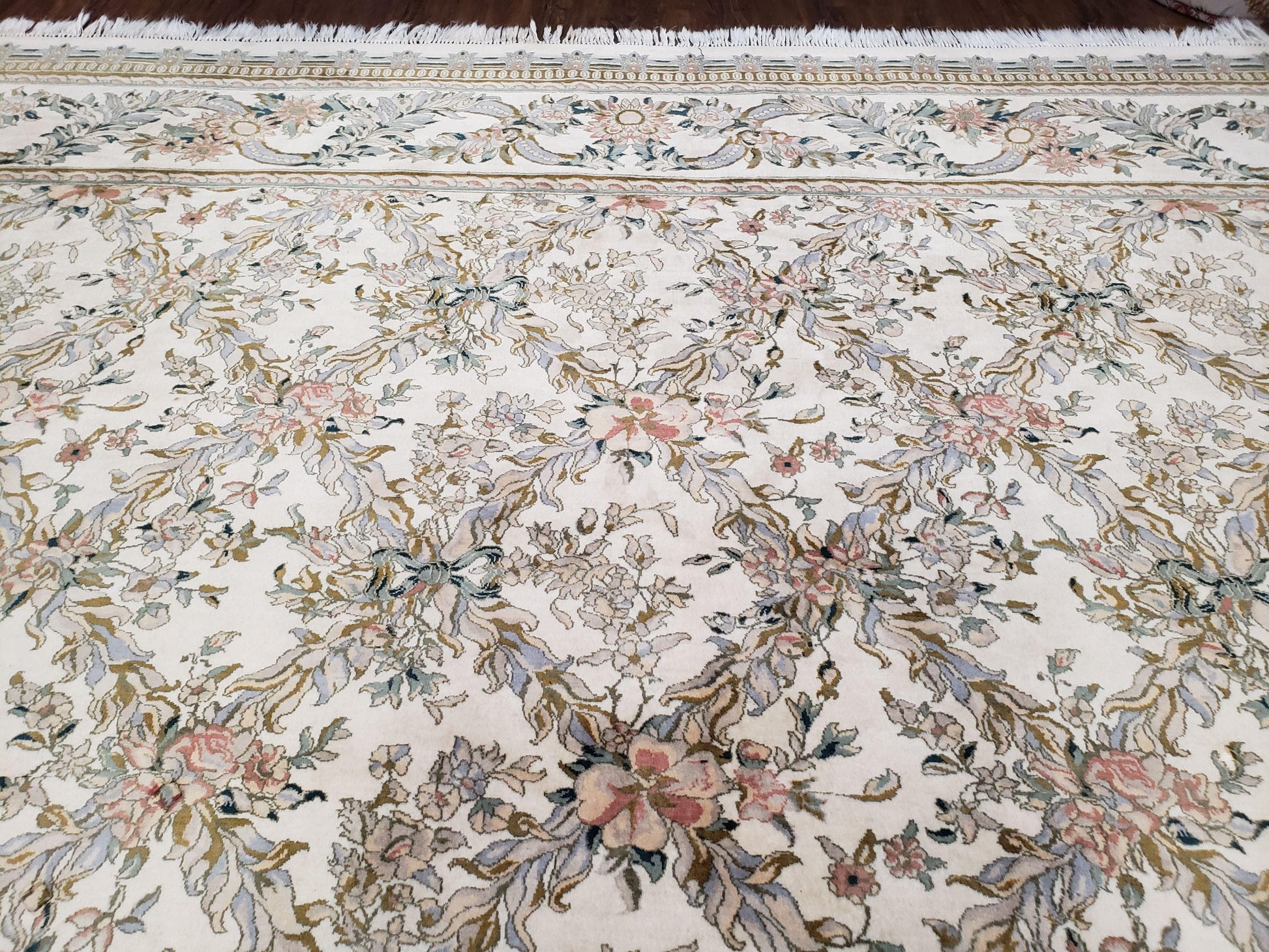 Pak Persian Floral Rug 11 x 12.6, Ivory, Very Fine, Hand Knotted - Nuvé
