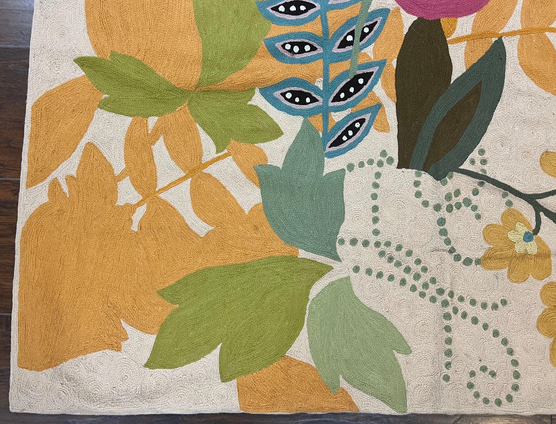 Indian Chain Stitched Rug 4x6, Hand Stitched Indian Embroidery Carpet, Large Floral Design, Contemporary, Cream and Colorful Flowers, Wool - Nuvé