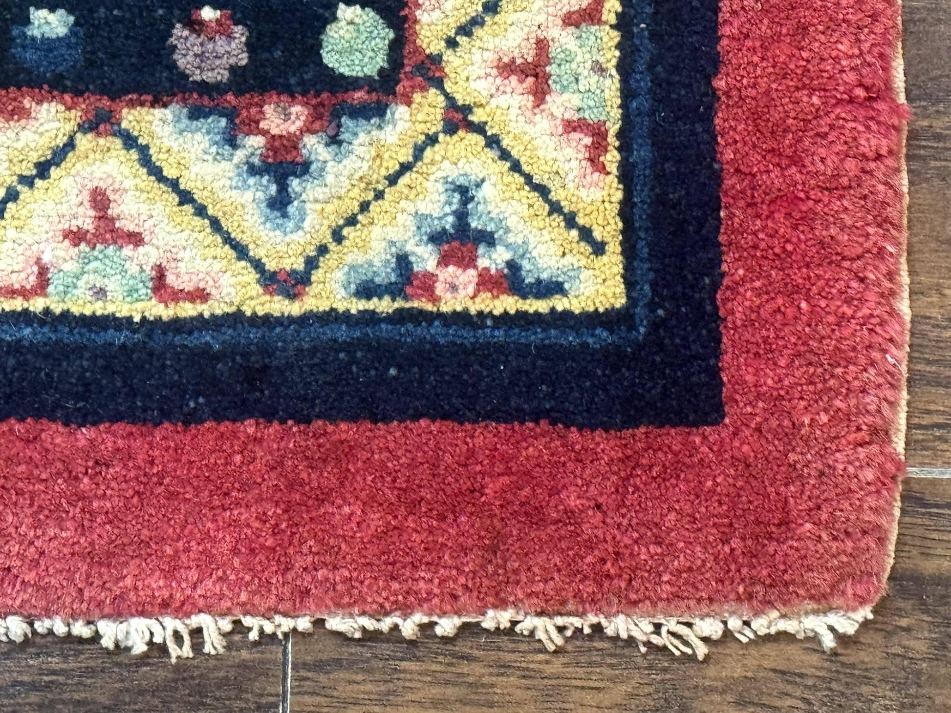 Antique Small Chiense Square Rug 2x2 ft, Wool Chinese Rug - Nuvé