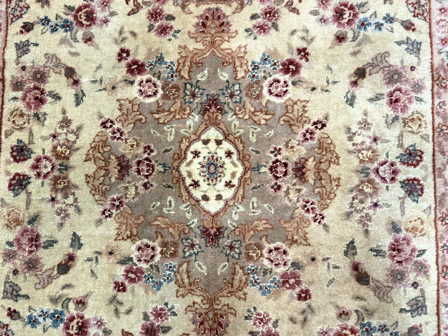 Sino Persian Rug 4x6, Wool and Silk Highlights, Fine 200 KPSI - Nuvé