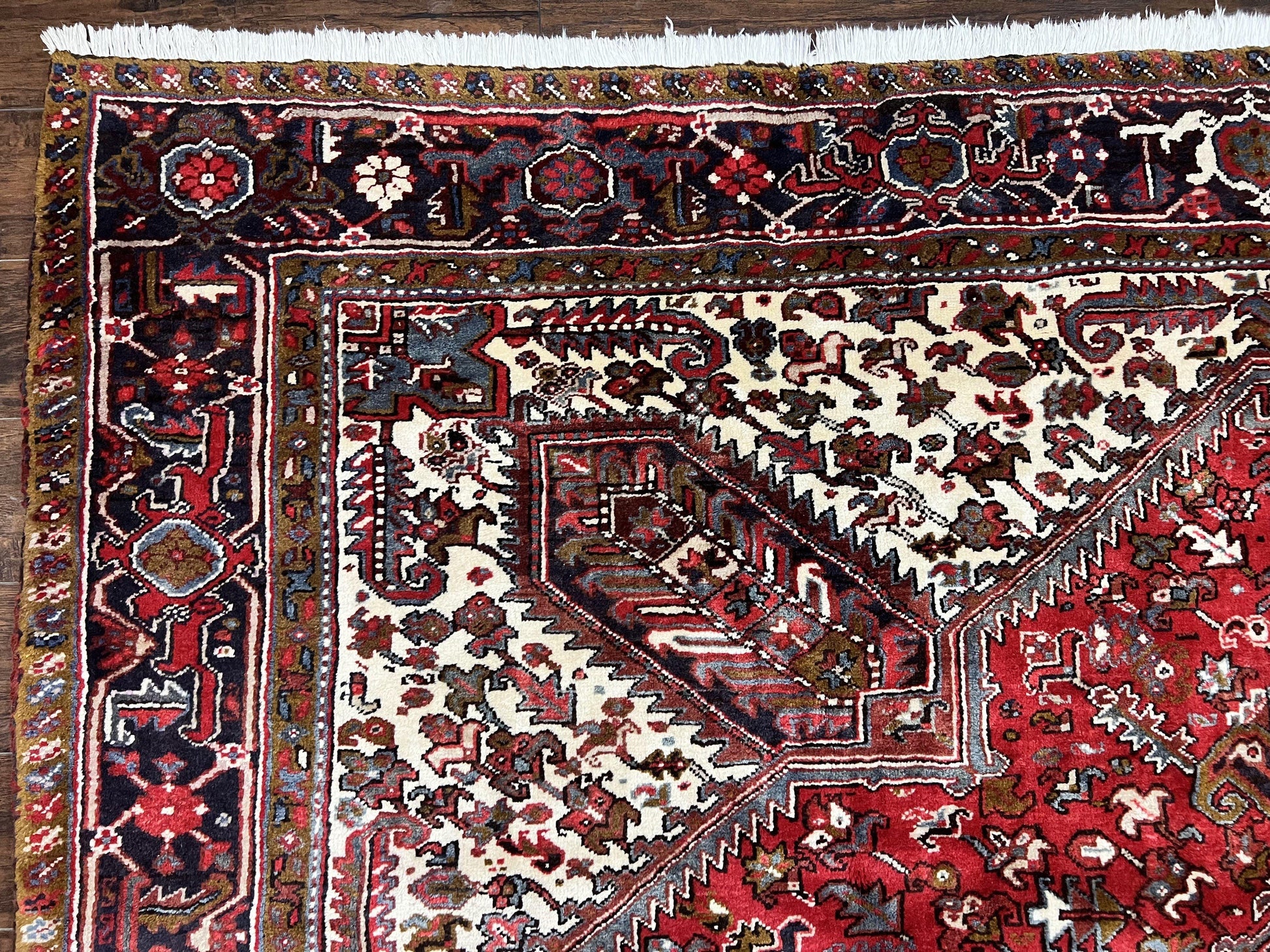 Large Persian Heriz Rug 10x13, Wool Hand Knotted Antique Carpet, Red and Ivory, Geometric Tribal Room Sized Rug, Decorative Oriental Rug - Nuvé