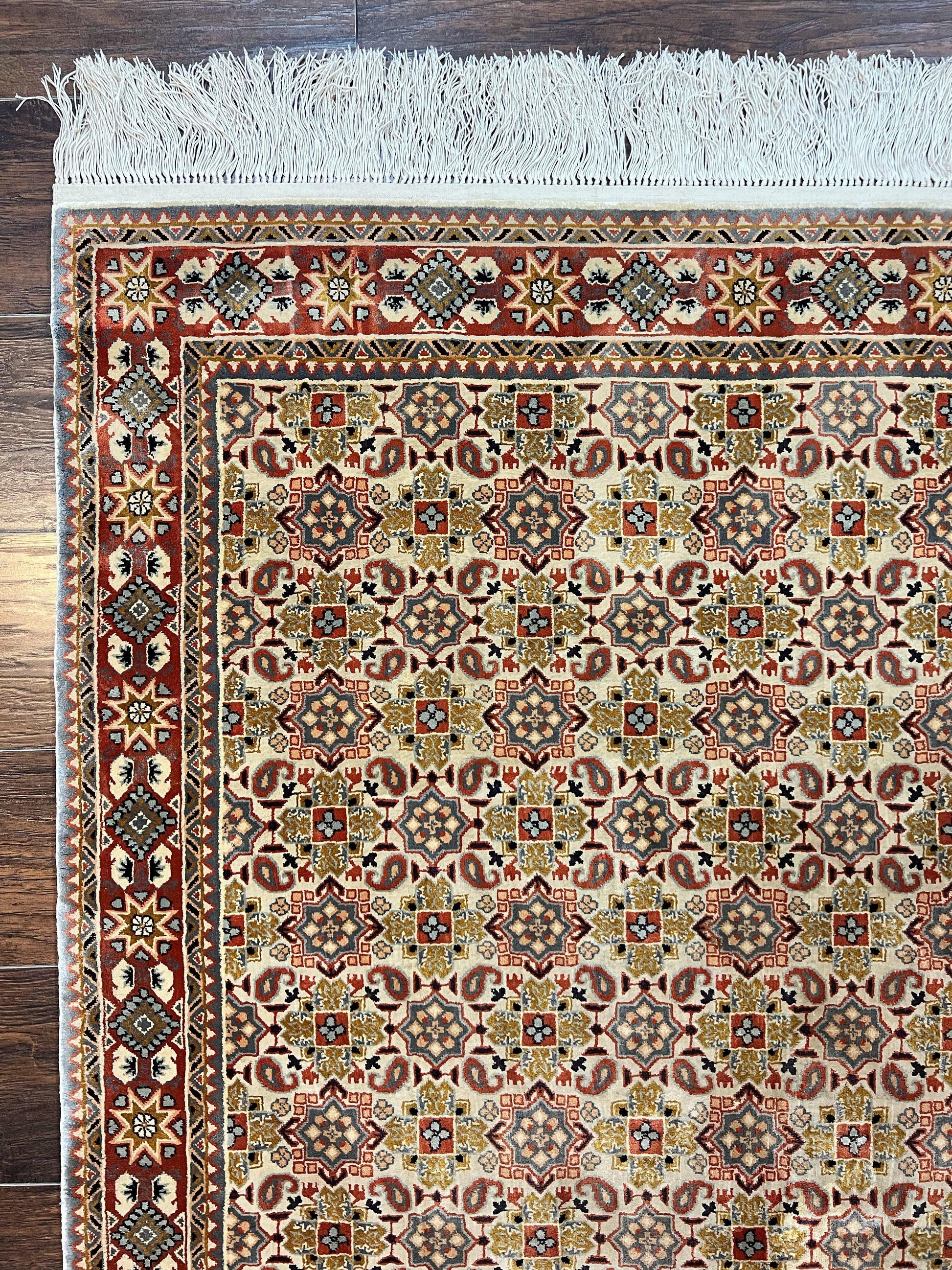 Turkish Kayseri Silk Rug 4x6, Hand Knotted Handmade Vintage Allover Pattern, Fine Silk Oriental Carpet 4 x 6 ft, Traditional Rug, Cream - Nuvé