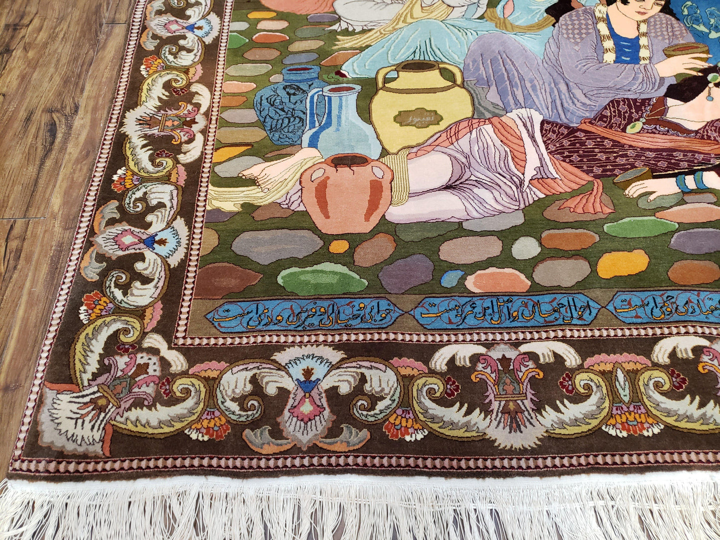 Semi Antique Persian Isfahan Pictoral Rug 4.10x6.1, Wool Handmade High Quality Decorative Carpet - Nuvé