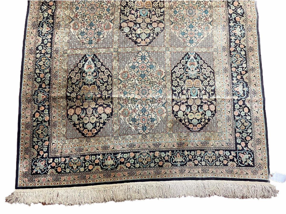 4' X 6' Vintage Fine Hand Made Turkish Oriental Silk Rug 400 KPSI Wow