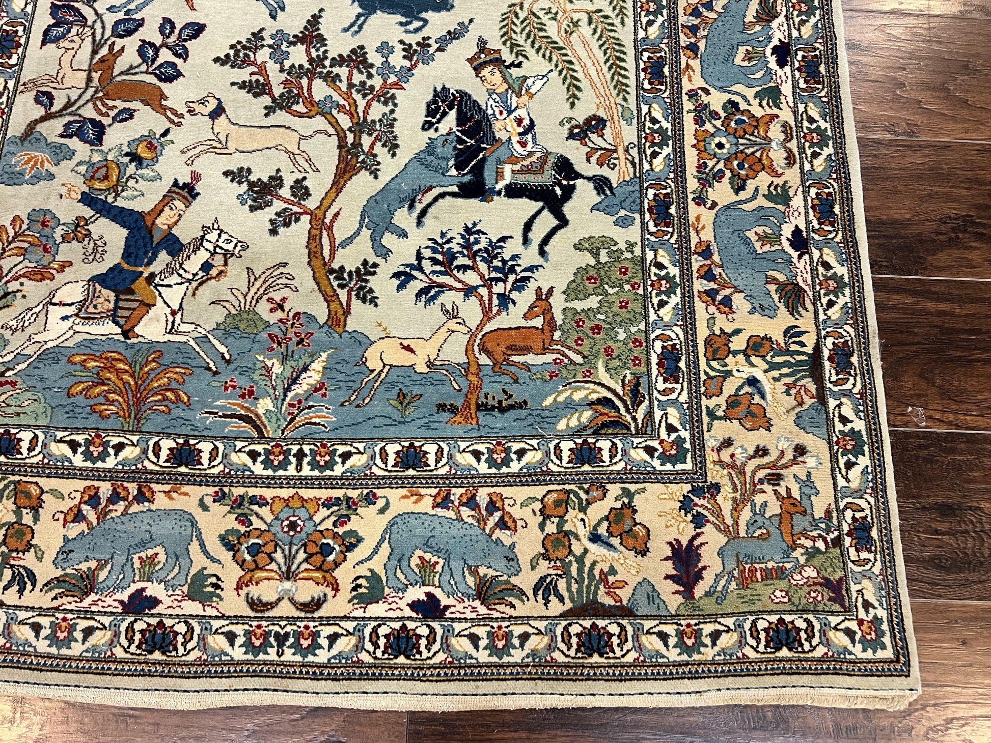 Persian Kashan Pictorial Rug 4.6 x 7, Hunting Scene, SIgned by Masterweaver, Animal Pictorials, Rare, Handmade, Wool, Vintage, Very Fine - Nuvé