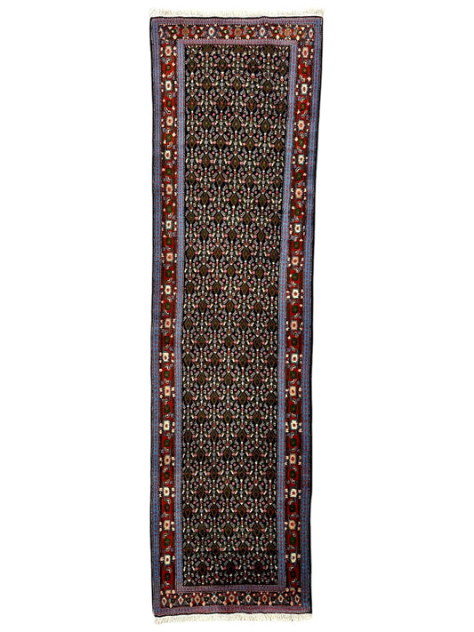 Vintage Persian Senneh Runner Rug - 2'8" x 9'8" - Handwoven Wool, Circa 1960-1980 - Nuvé