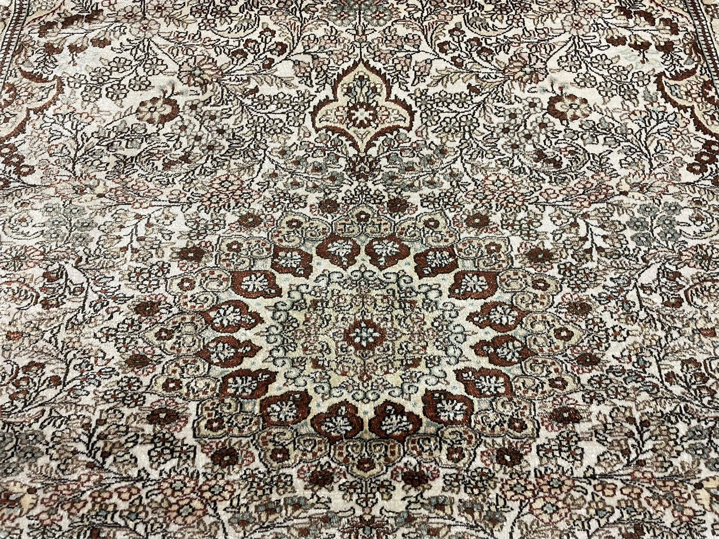 4' X 6' Vintage Fine Handmade Chinese Oriental Silk Rug 400 KPSI Wow - Nuvé