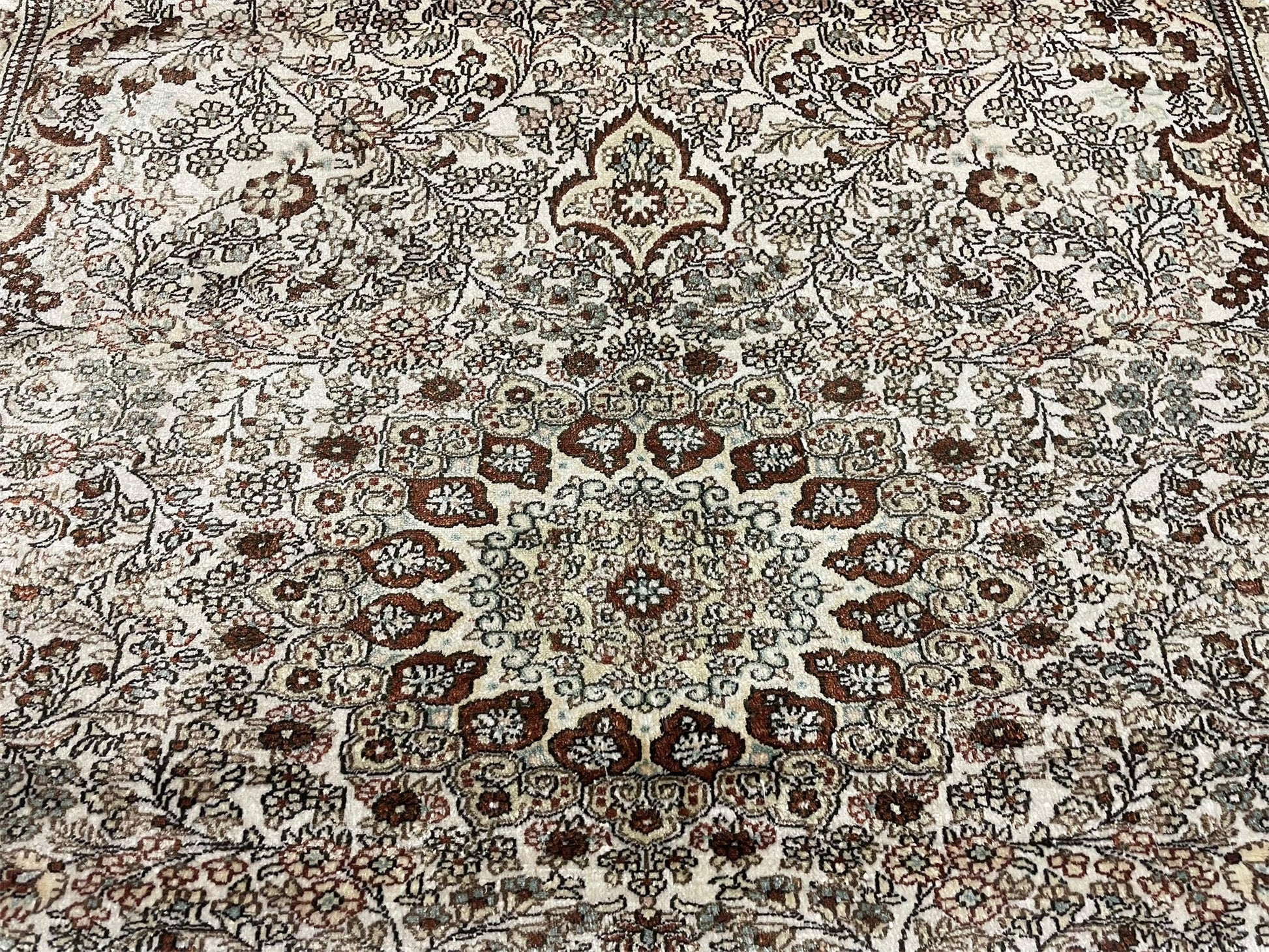 4' X 6' Vintage Fine Handmade Chinese Oriental Silk Rug 400 KPSI Wow - Nuvé