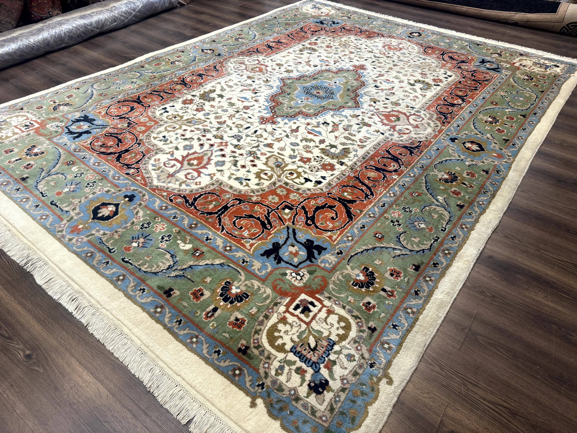 Indo Persian Rug 9x12, Ivory Red Green, Traditional Oriental Carpet - Nuvé