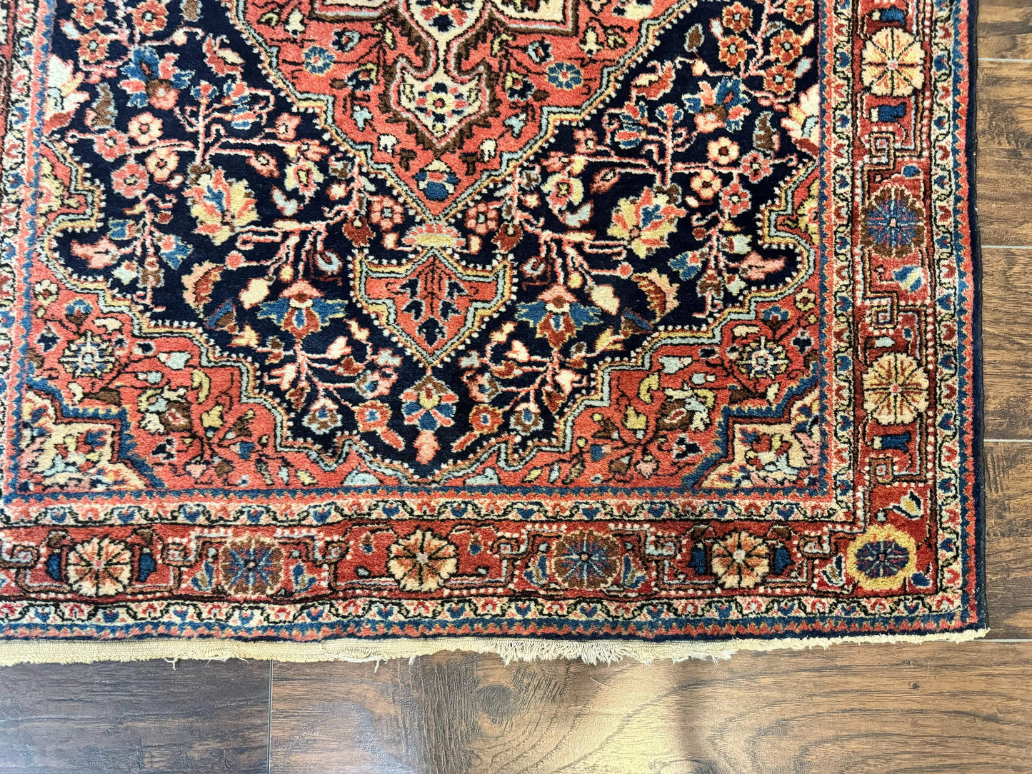 Persian Sarouk Rug 3.6 x 5, Medallion Rug, Red and Midnight Blue, Handmade Semi Antique Vintage Wool Carpet - Nuvé