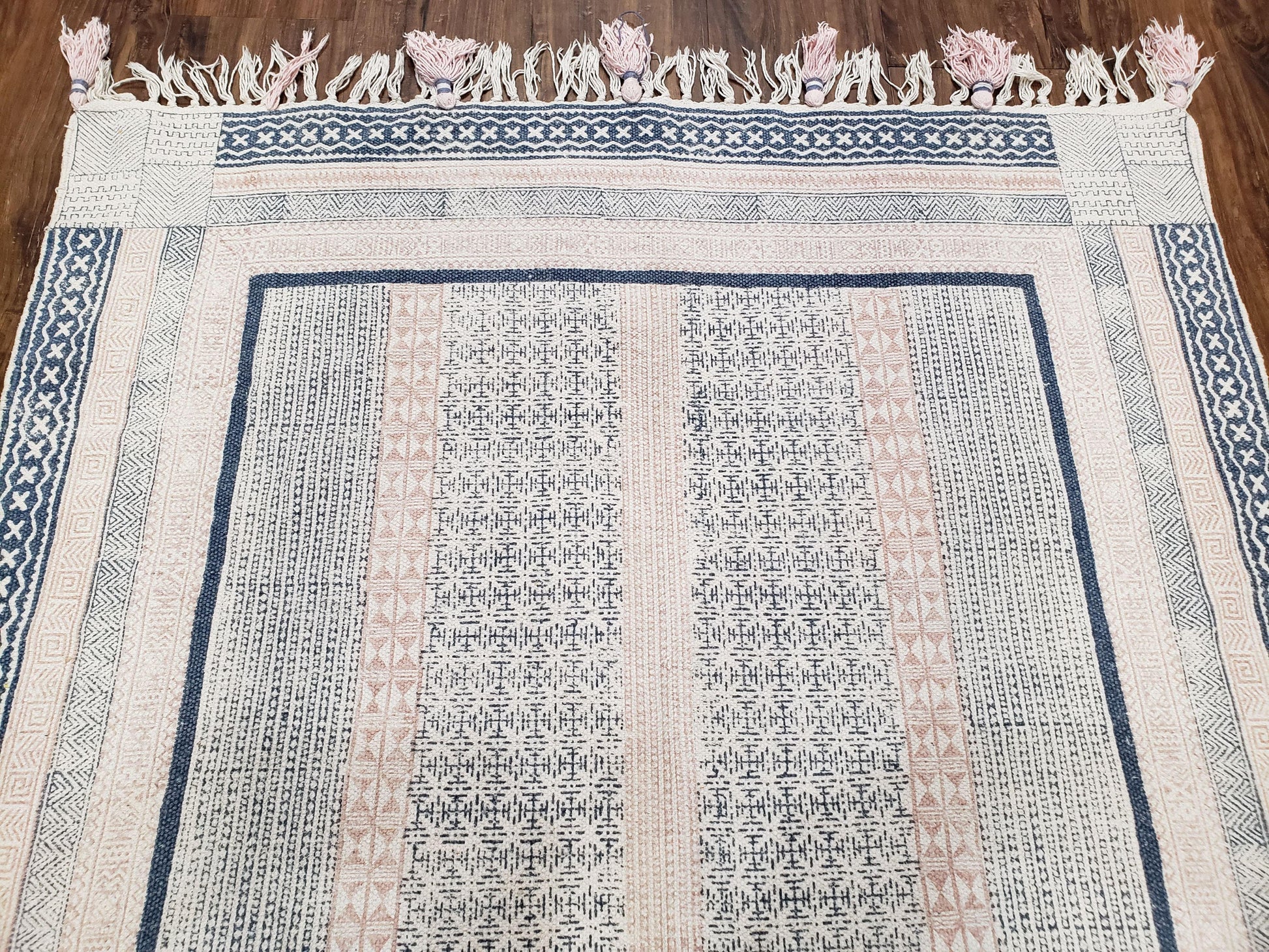 Vintage Moroccan Kilim Area Rug 4x6, Ivory & Blues, Moroccan Wall Hanging, Wool, Handmade, 3'9" x 6' 1", Boho Rug, Flatweave Moroccan Carpet - Nuvé