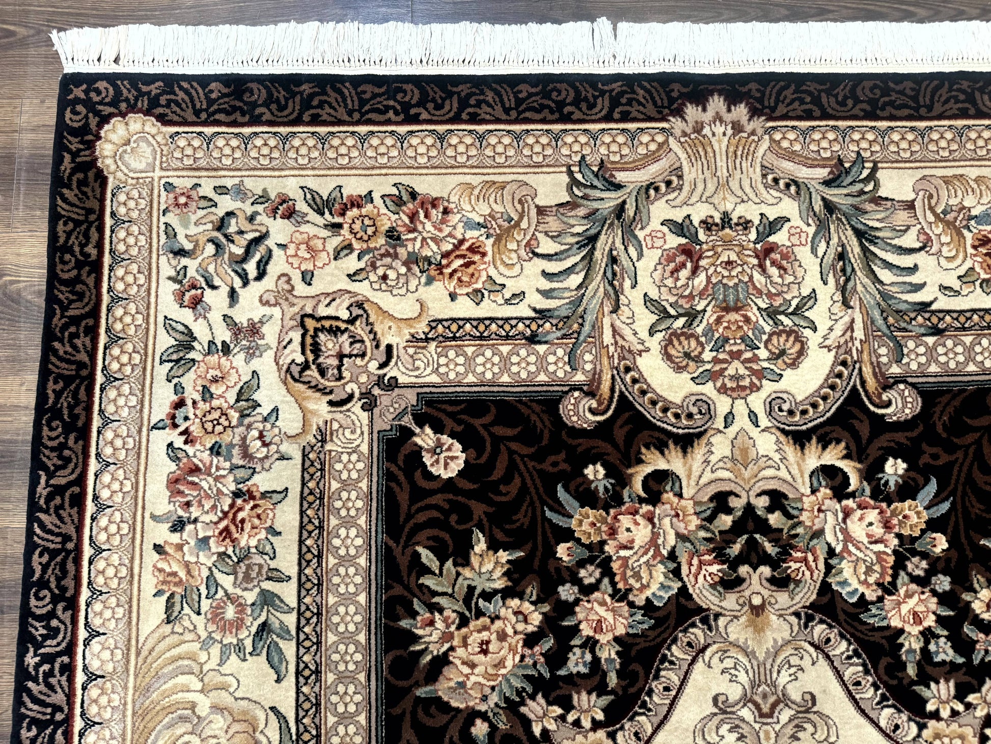 Aubusson Rug 6x9, European Design, Fine 170 KPSI, Elegant Carpet - Nuvé