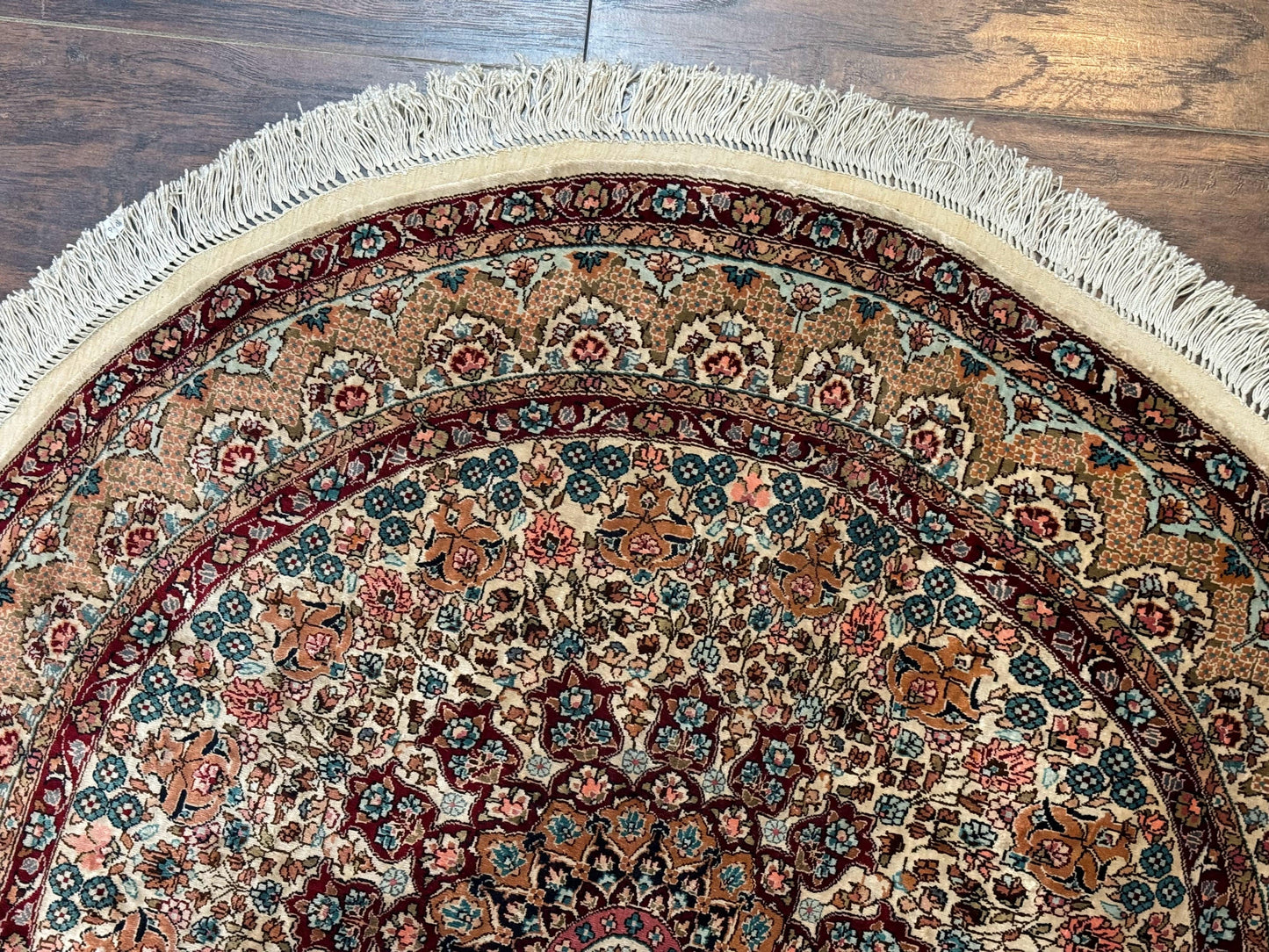 Round Silk Rug 3x3, Extremely Fine 580 KSPI, Sino Persian Round Handmade Carpet, Silk on Silk - Nuvé