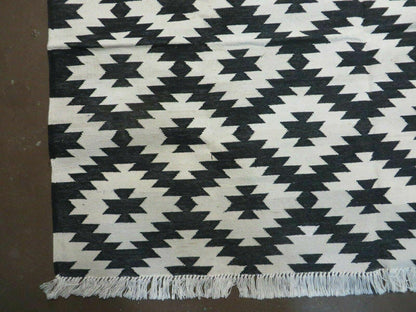 4' X 6' Hand Woven Wool Rug Contemporary Kilim Dhurrie Modern Oriental Area Rug - Nuvé